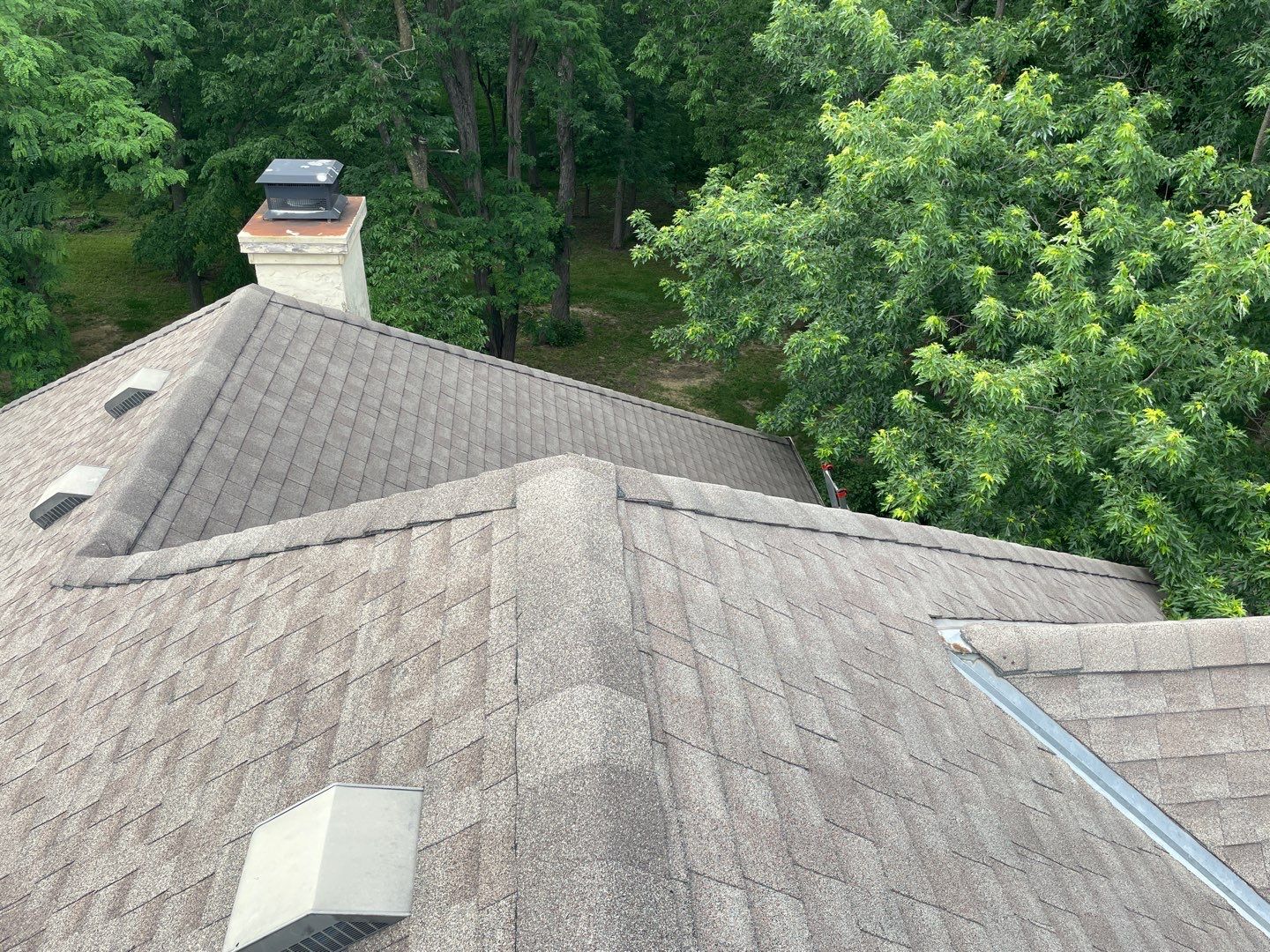 Complete Home Makeover  by EEC  Windows, Siding & Roofing 