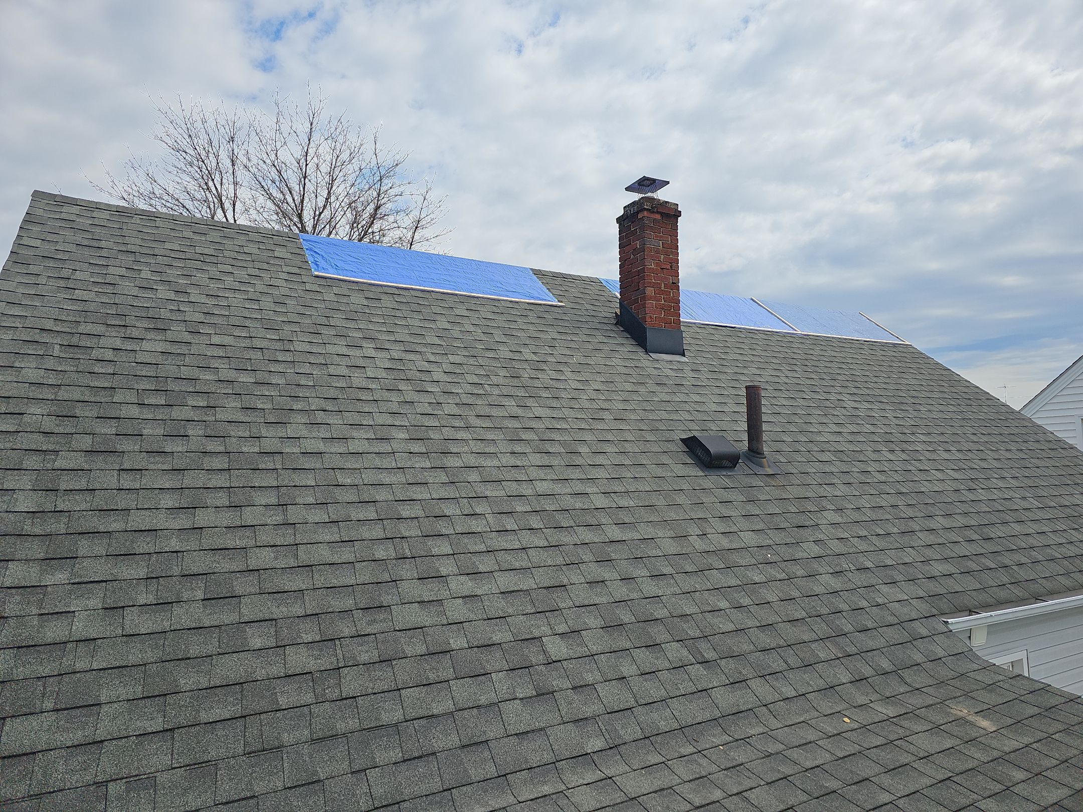 ATLAS PINNACLE COLOR: SUMMER STORM DRIP EDGE: TUXEDO GRAY by Eagle Eye Roofing