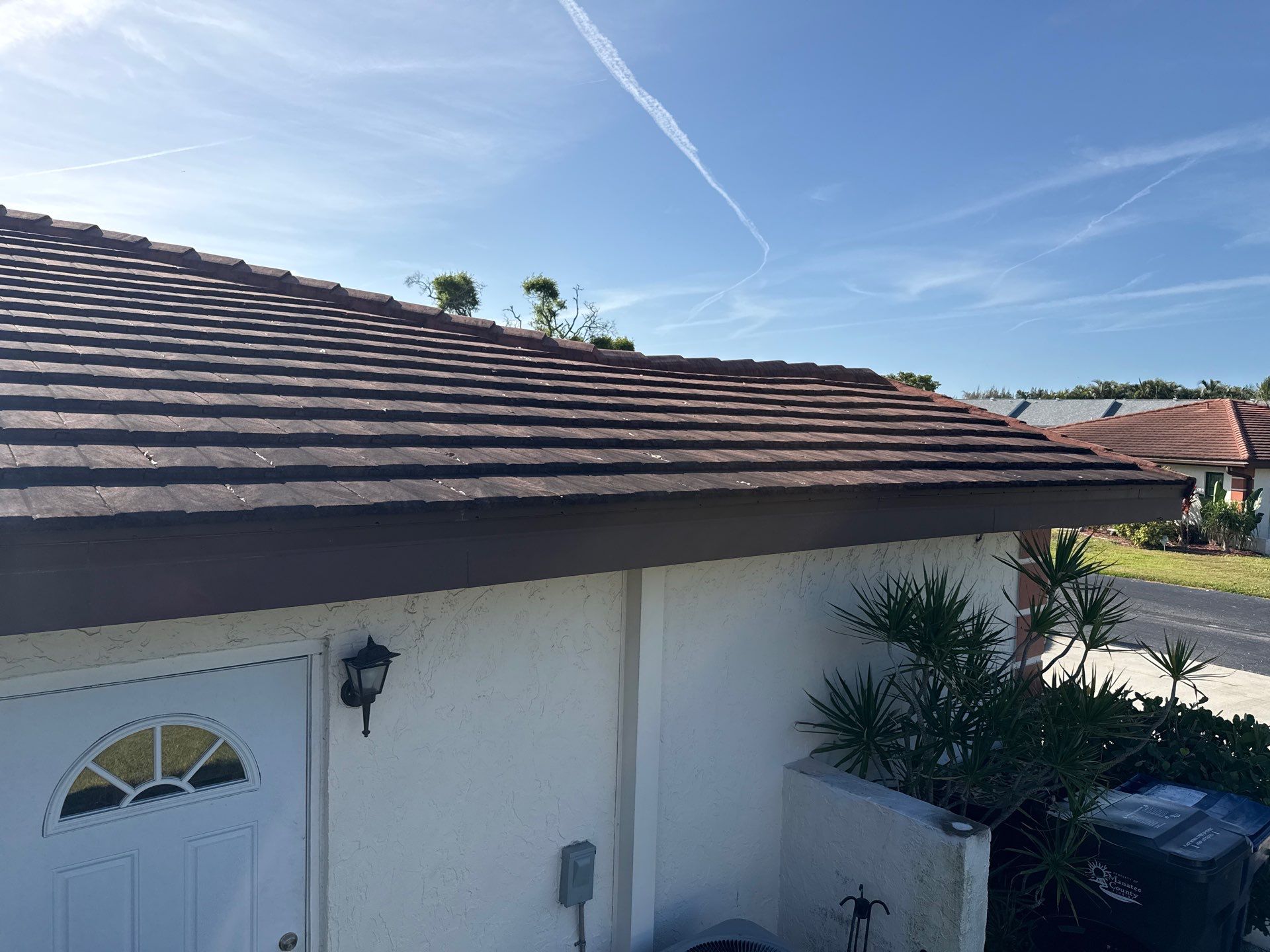 Tile Roof Cleaning in Vivienda at Bradenton, FL | No Roof Walking Method by Sunshine AquaWash