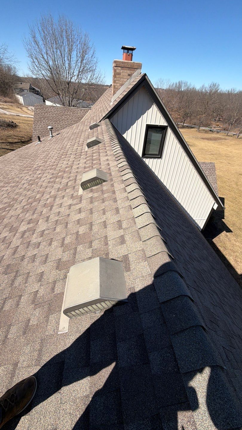 Craneboard Siding and Cedar Renditions Installation in Liberty Mo by EEC Windows, Siding & Roofing