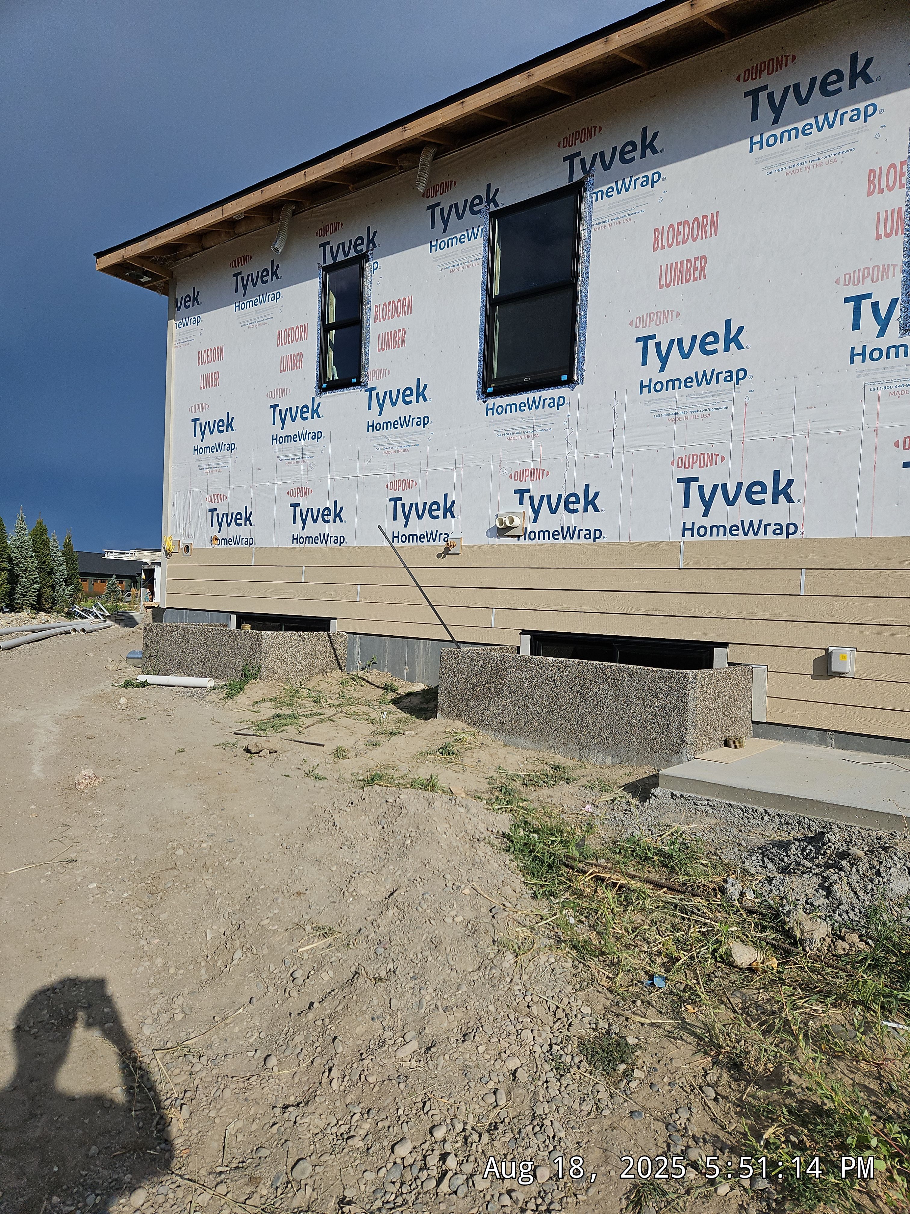 New Construction LP Smartside by Plankwalker Siding & Roofing