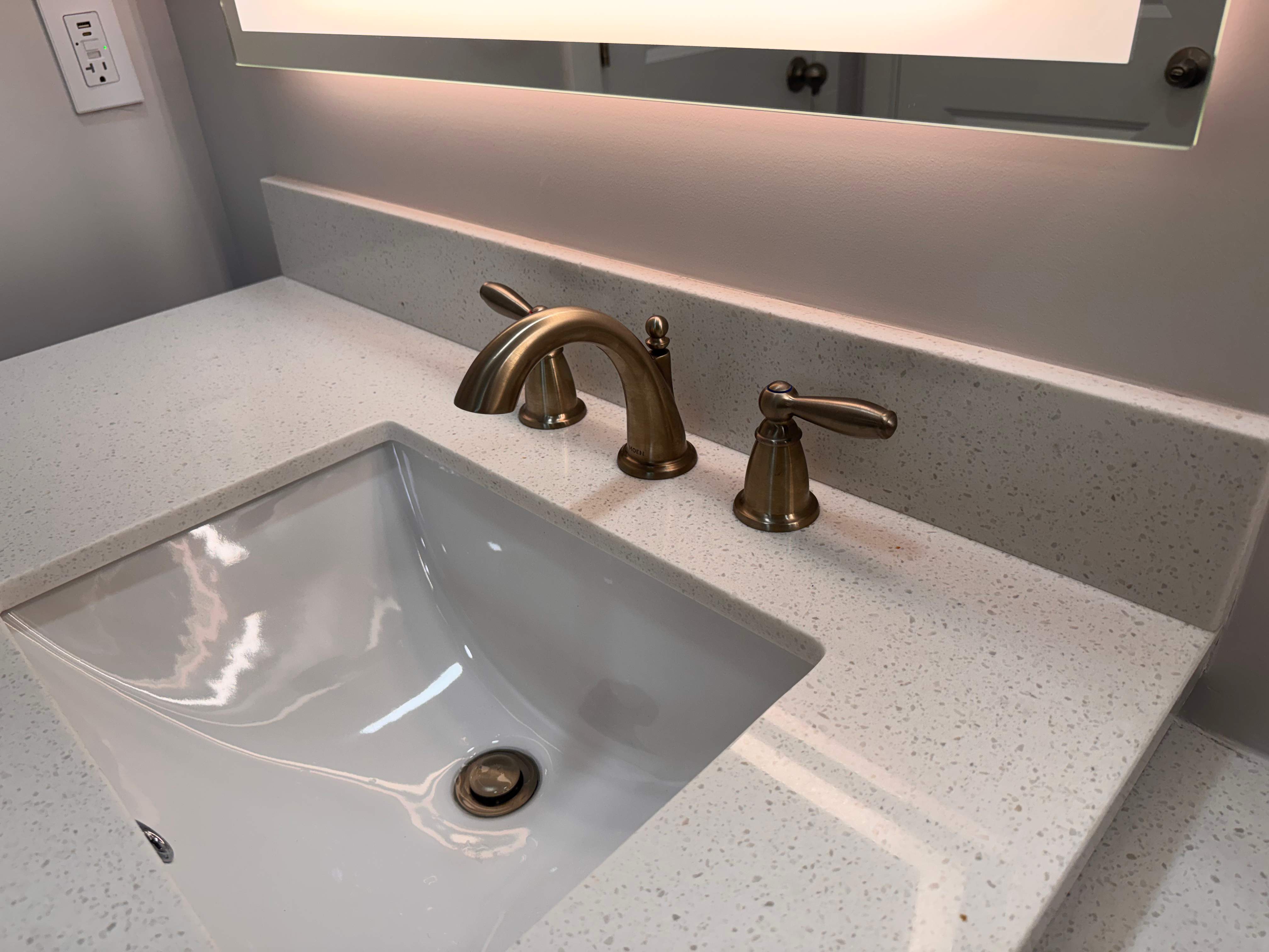 Master bathroom renovation by Prudencio