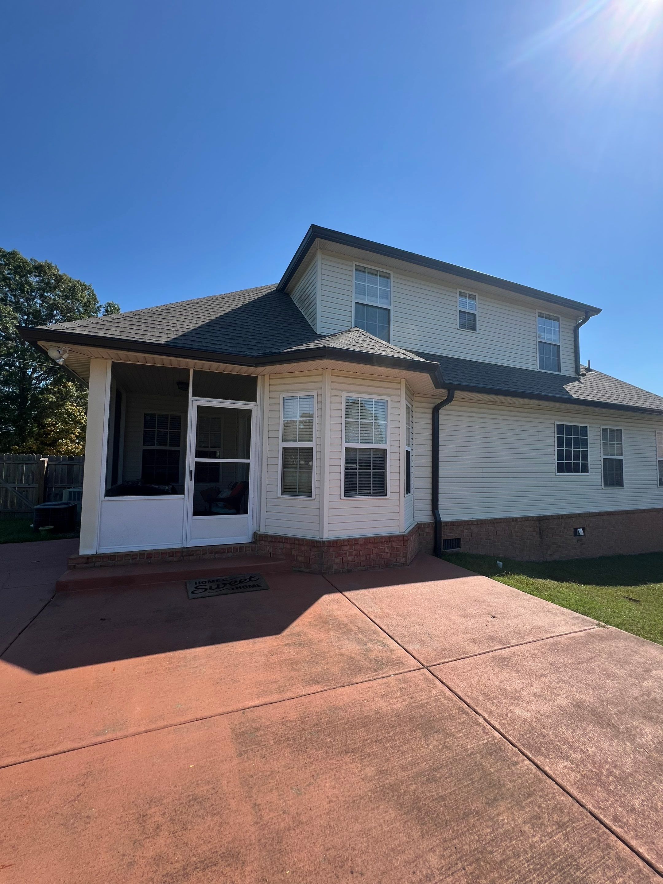 Roof Replacement using GAF Timberline HDZ Weathered Wood & Gutter Replacement by Undersun Roofing 