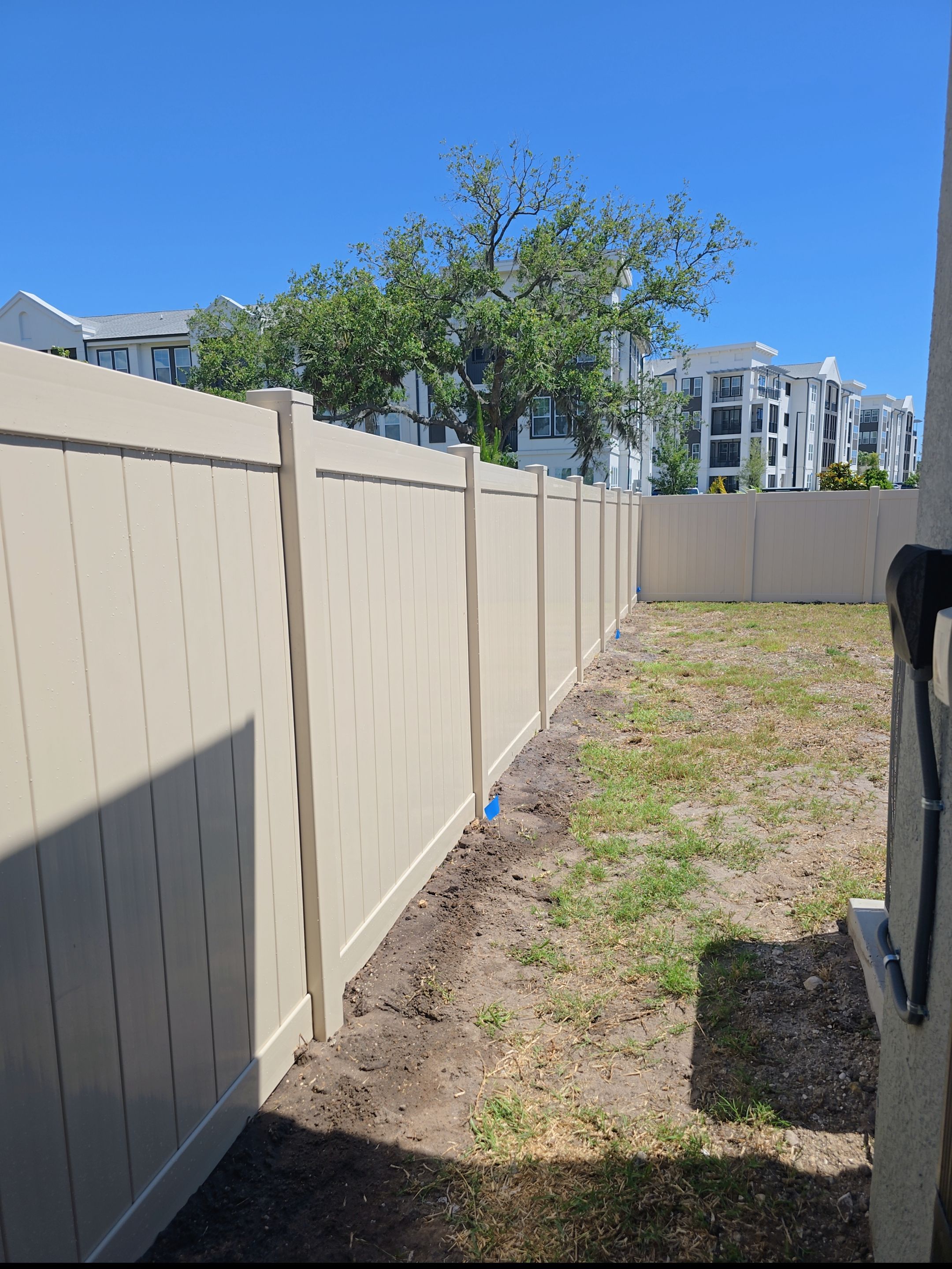 Vinyl Install in City of Venice by True Fence LLC