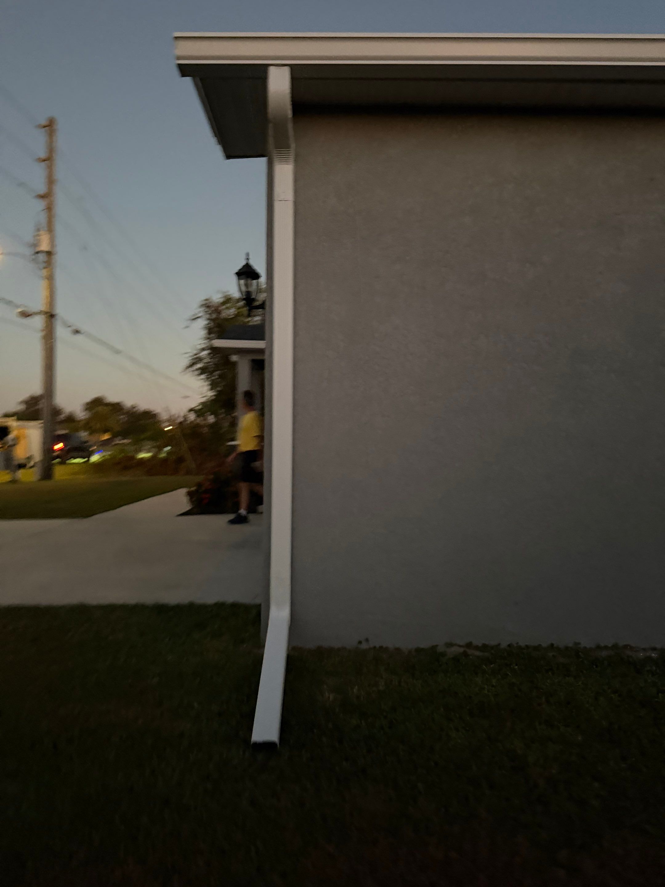 6-inch K-style Seamless Gutters in Punta Gorda FL by Gutter Professors