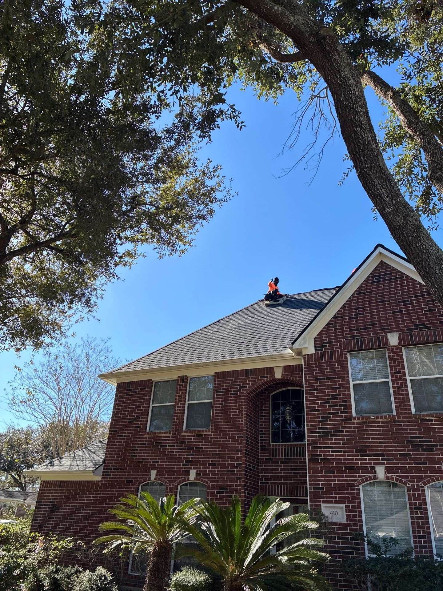 Roof Replacement in The Forest of Friendswood, Friendswood TX by Roof Repair Company