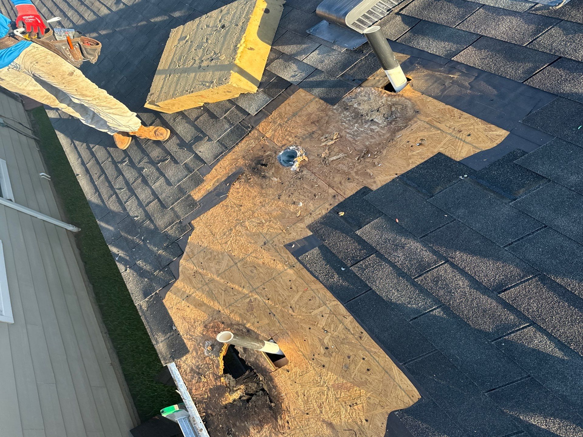 Hail Damage using Owen's Corning Duration (Lifetime) Shingles by Roof Repair Company