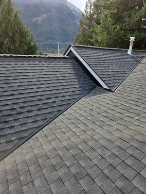 Residential Re-Roof using GAF Timberline HDZ Charcoal
