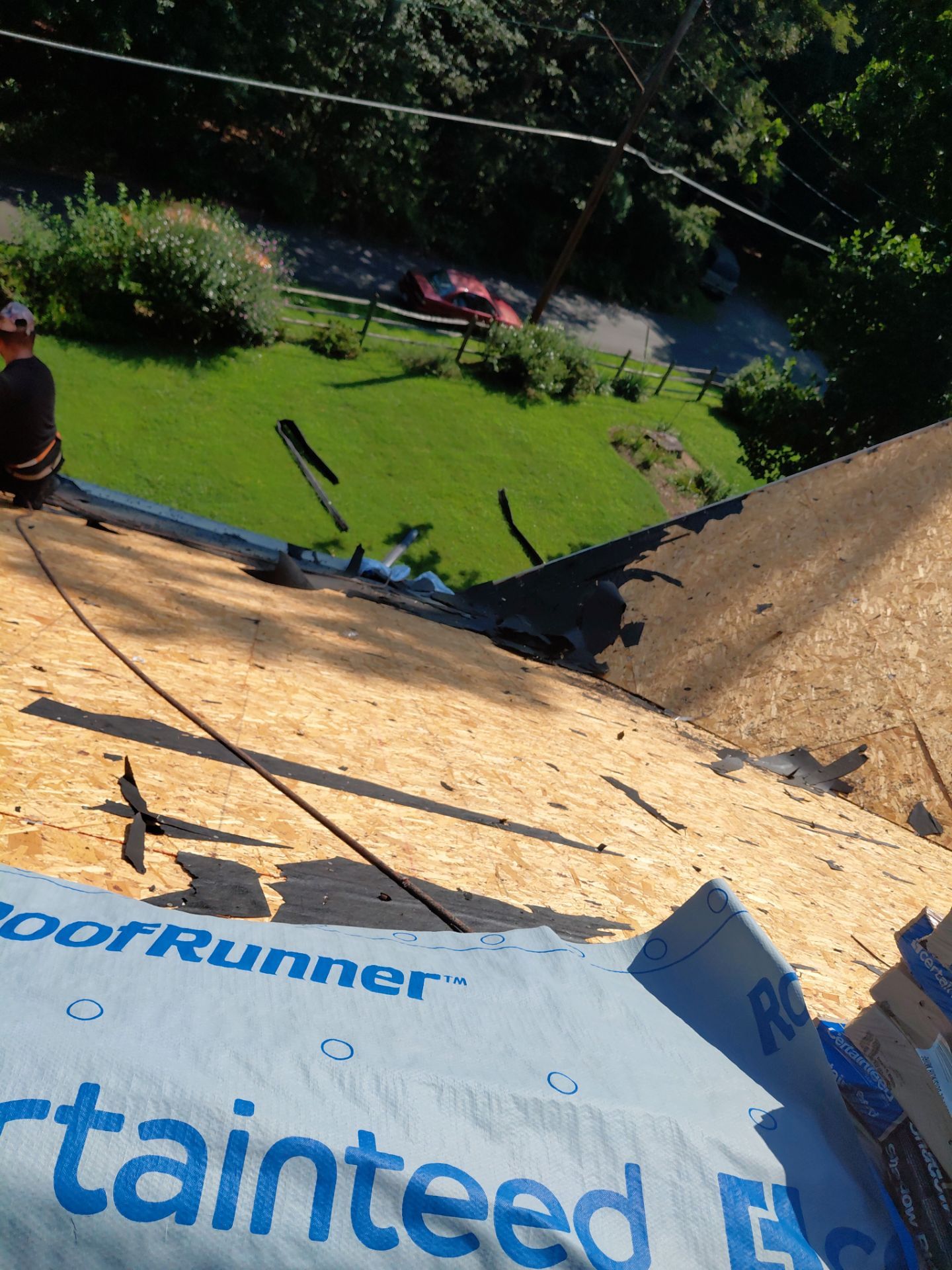 Lorton: Residential Roof with CertainTeed Landmark Pro in Max Def Moire Black by RM Banning, Inc.