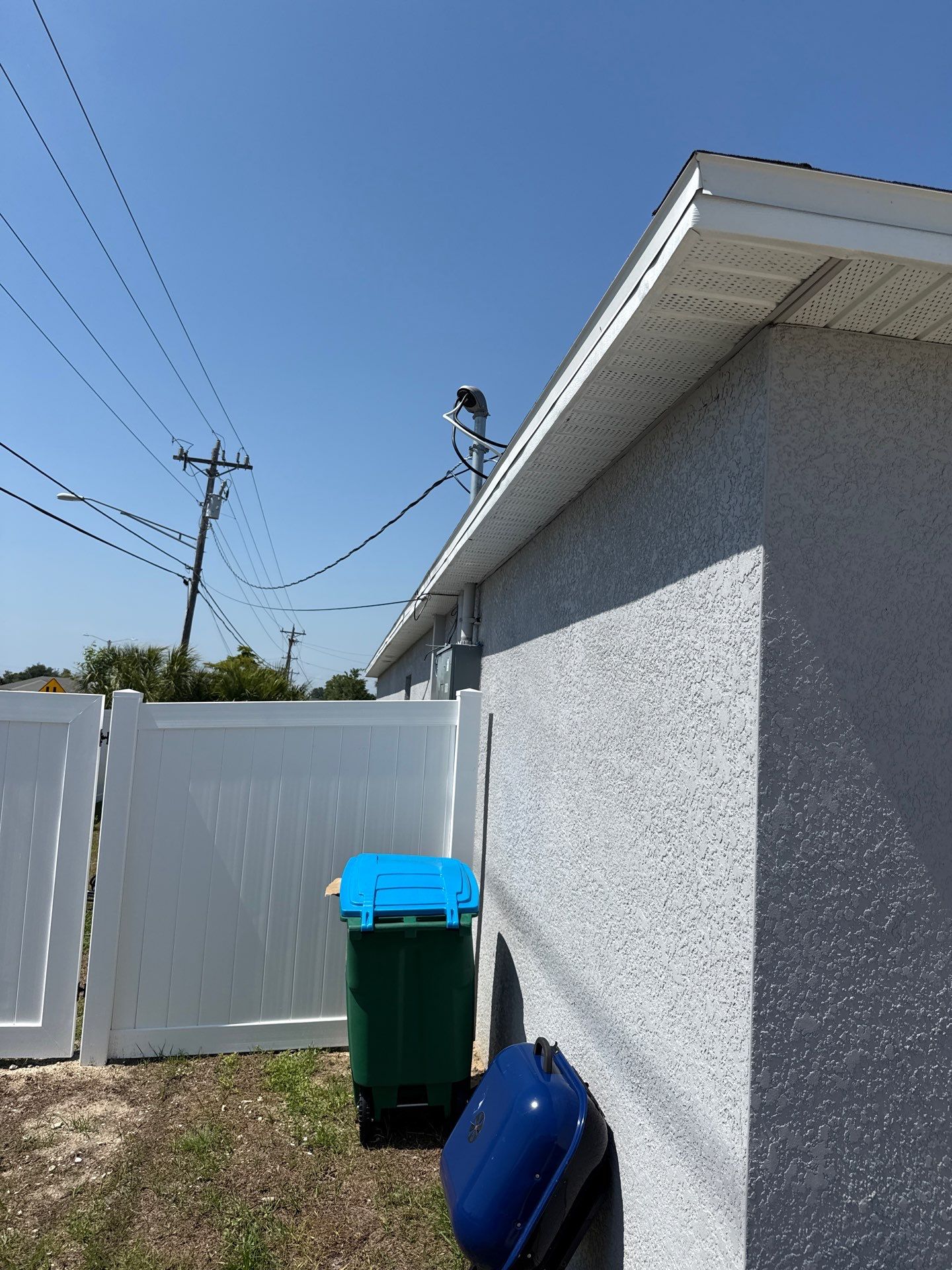 Seamless Aluminum Gutter Installation using K-Style Seamless Gutters in Cape Coral FL by Gutter Professors