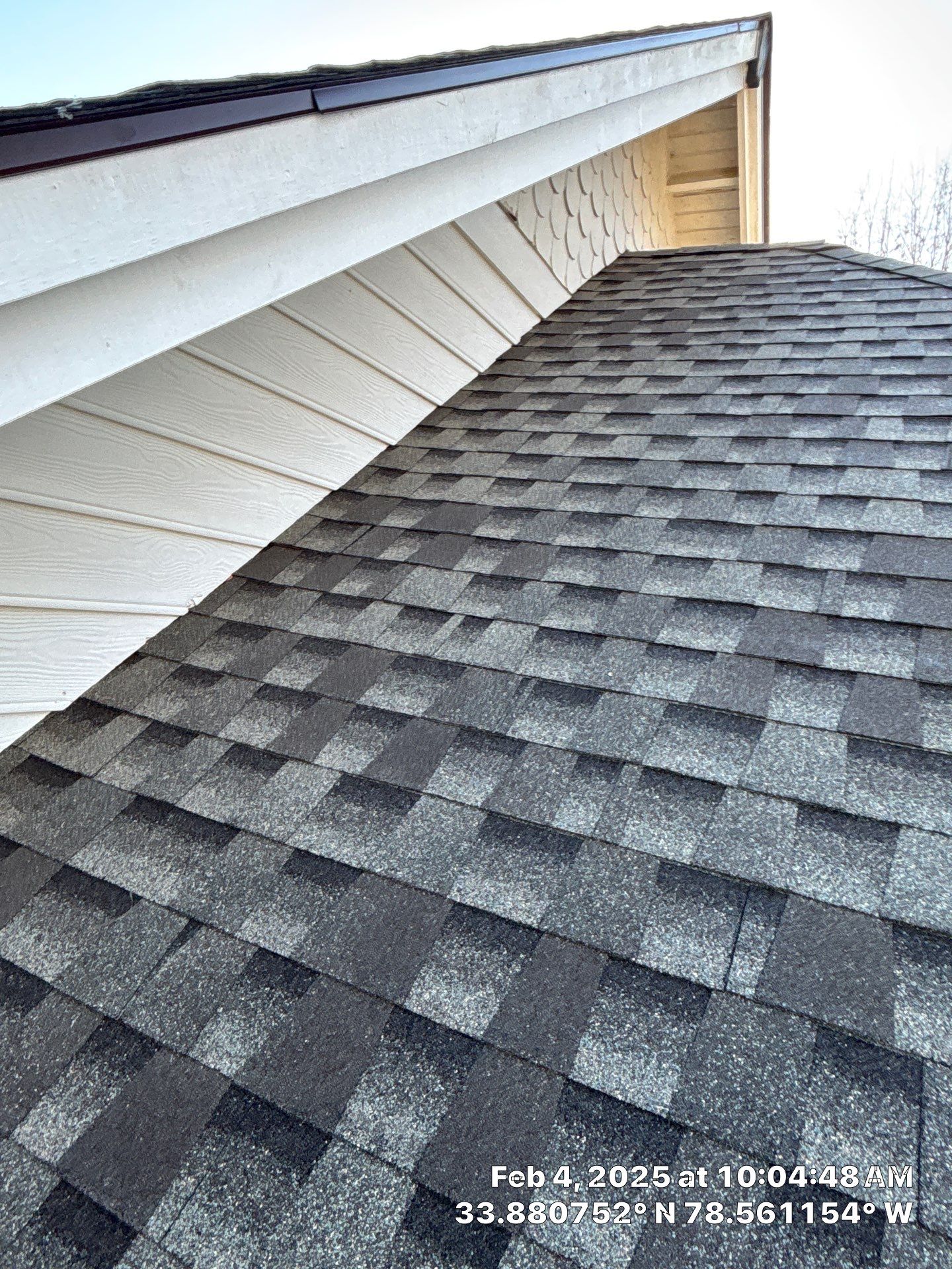 GAF HDZ - Weathered Wood by Linta Roofing Inc