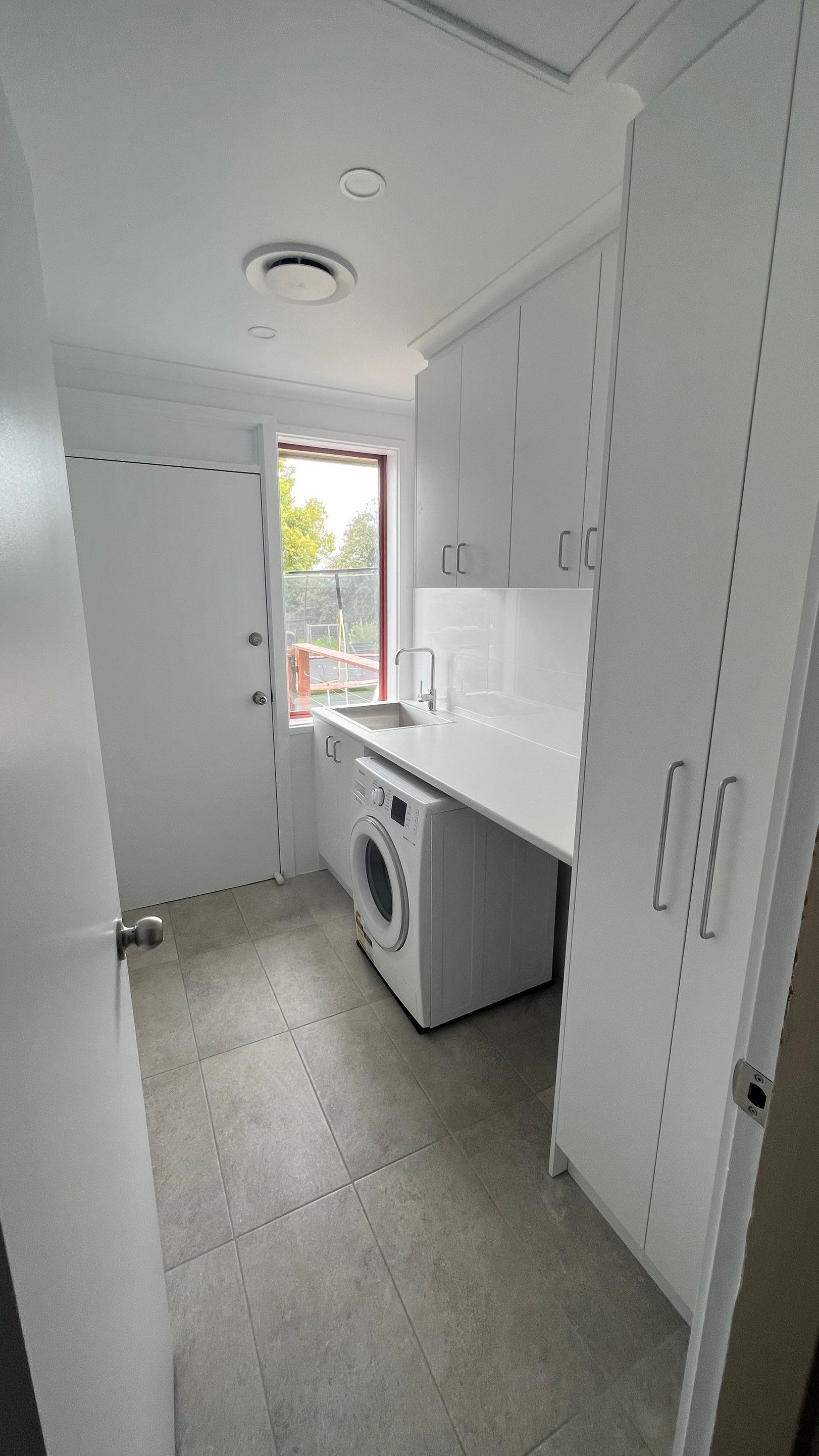 Bathroom, Toilet & Laundry Renovation by Re-seal Bathrooms