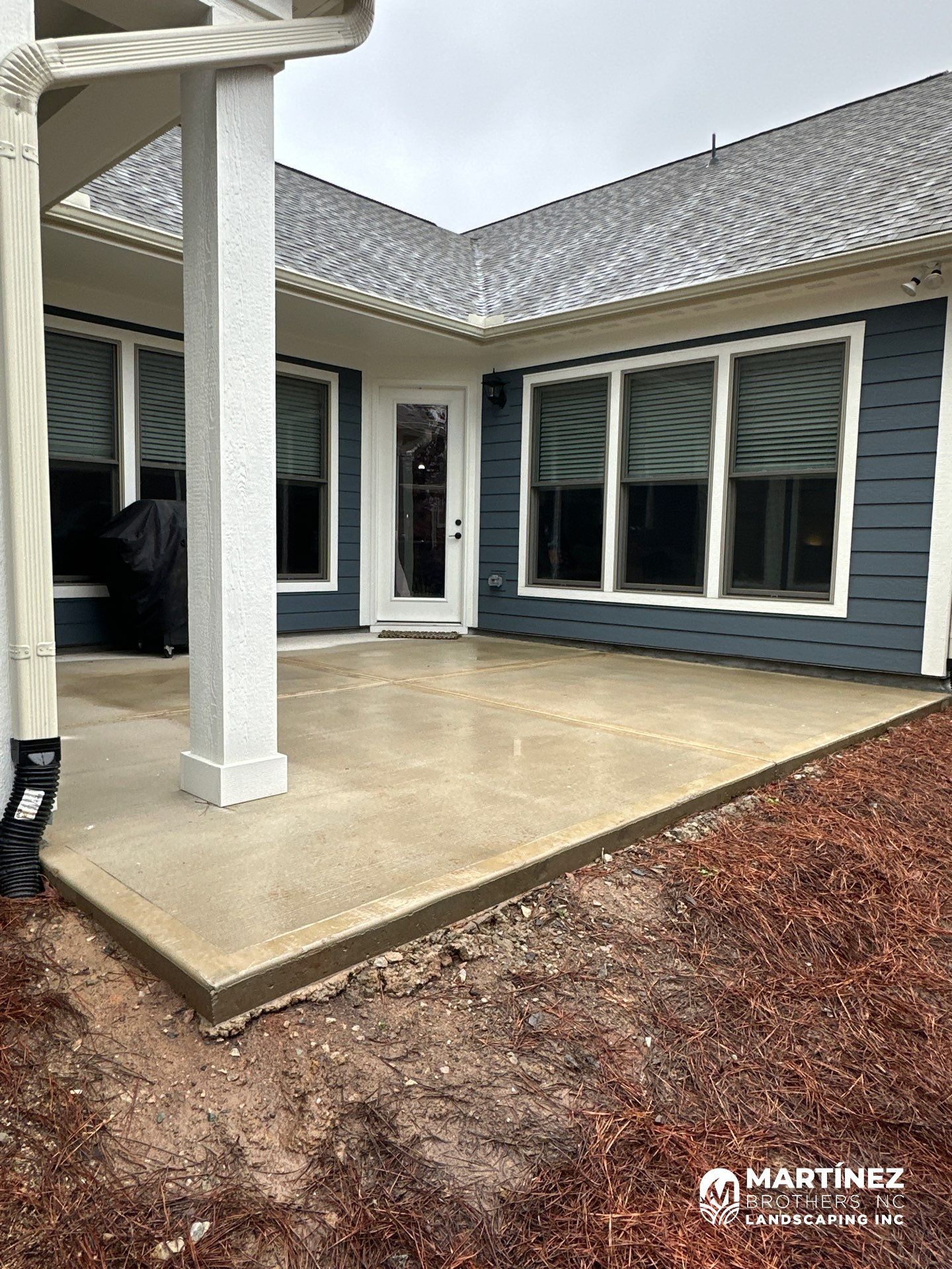 Hardscape lighting in Chapel Hill by Martinez Brother’s Nc Landscaping Inc