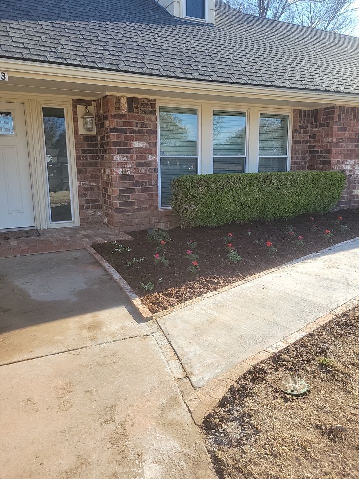 Concrete sidewalk using Concrete by Clays Services Inc