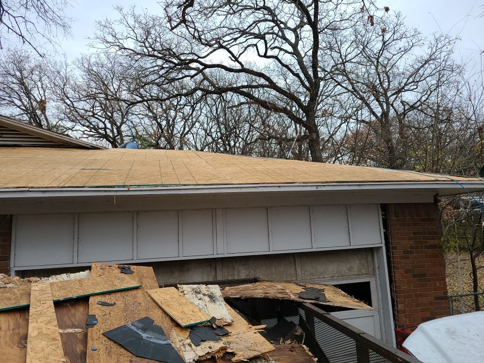 Residential Roofing Installation using ATLAS Pinnacle Pristine Shingles by Harvey Roofing & Construction