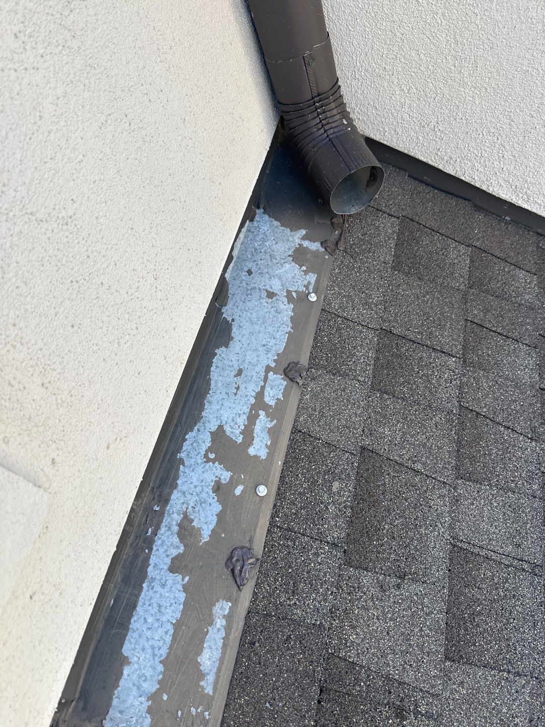 Hail Damage using Owen's Corning Duration (Lifetime) Shingles by Roof Repair Company