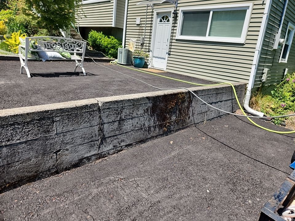 Driveway Repair using Pressure washing no chemicals by Willamette Outdoor Wash LLC