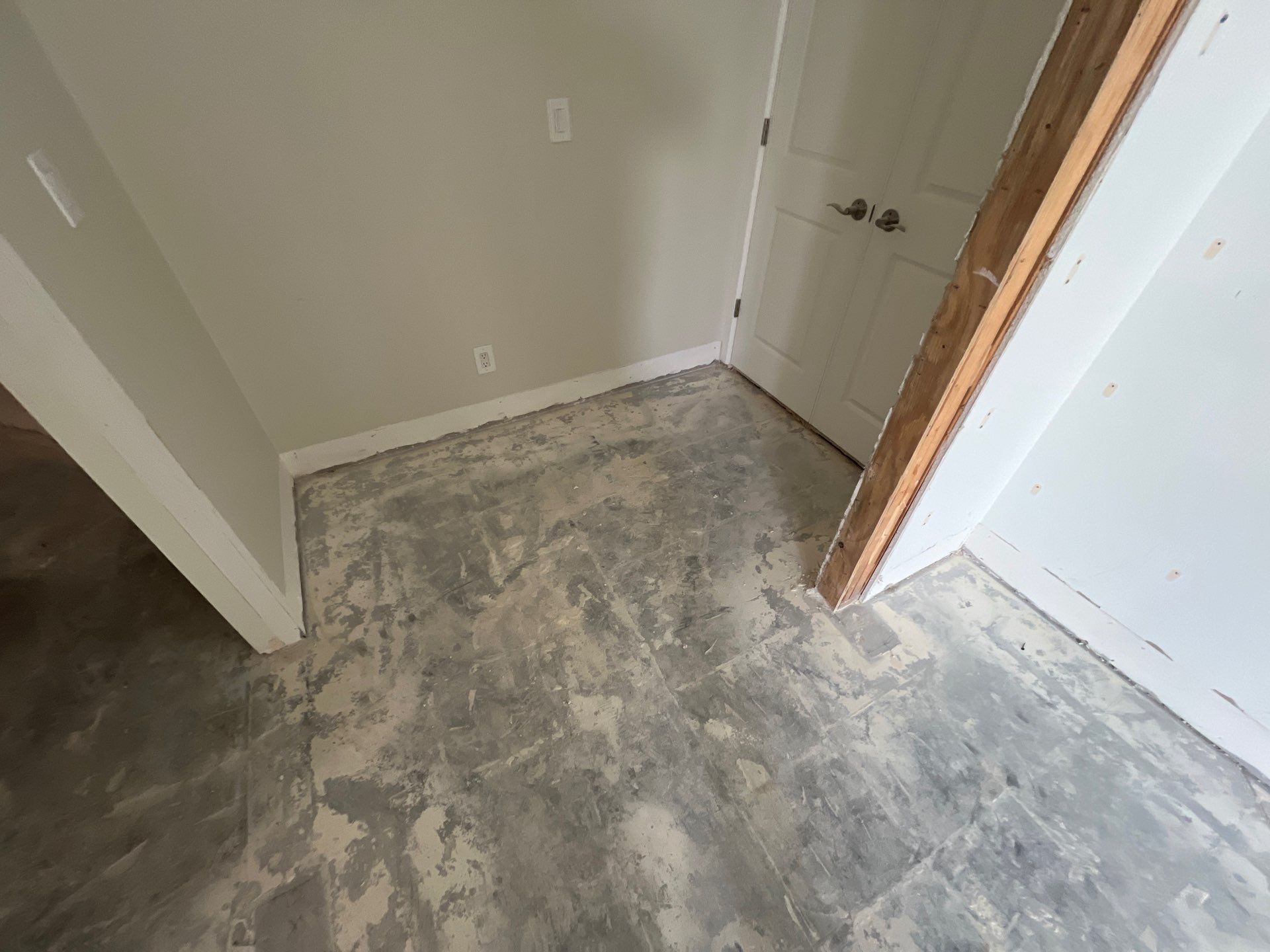 Pine Ridge Estates Master Bath Remodel by Naples Flooring Boutique