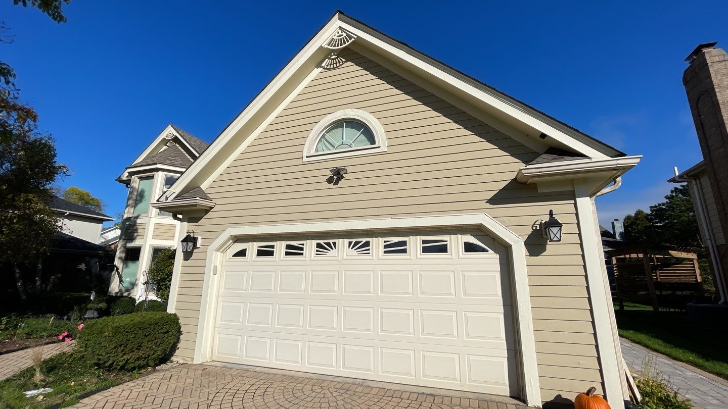 Siding Installation using Alside Charter Oak by Pro Home Services Inc