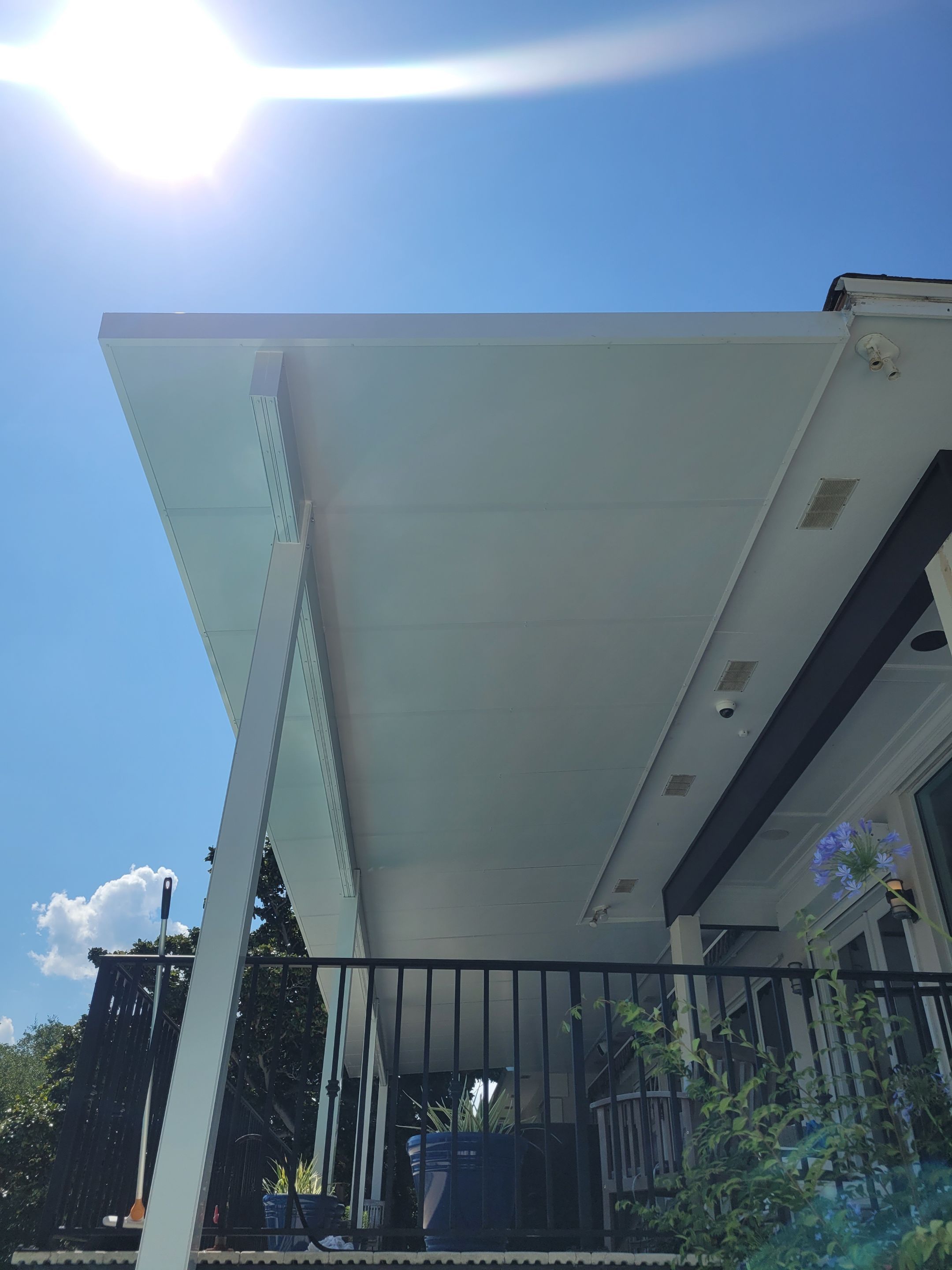 Poolside Colorbeam Patio Cover in Gulf Breeze by Titan Sunrooms