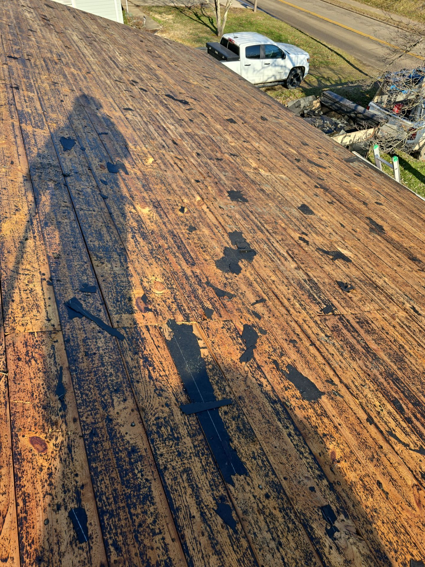 Residential Roofing Installation using GAF Timberline HDZ Charcoal by Rainstoppers Roofing