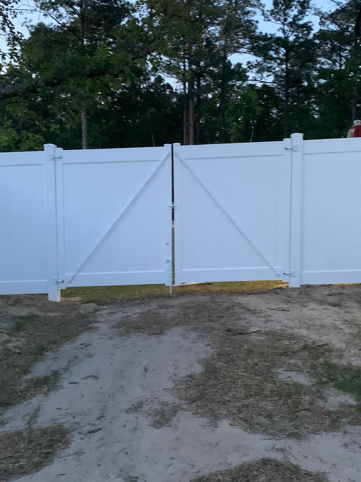 Hamilton Vinyl Privacy Project in Cameron by Superior Fence and Rail