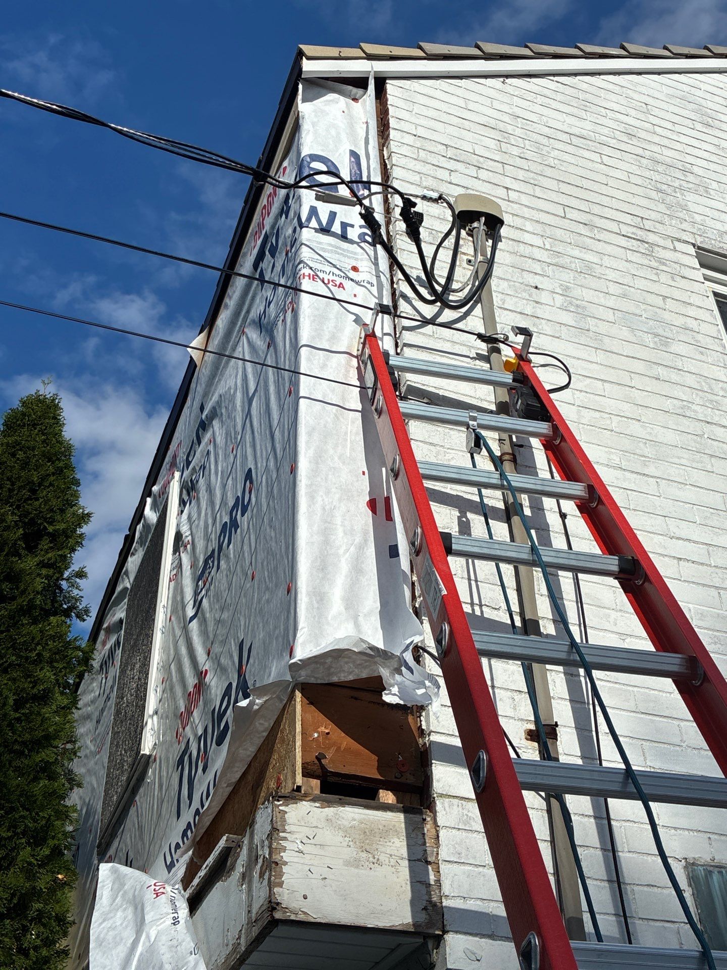 Provia Traditional Lap Siding in White by Ideal Siding Pittsburgh
