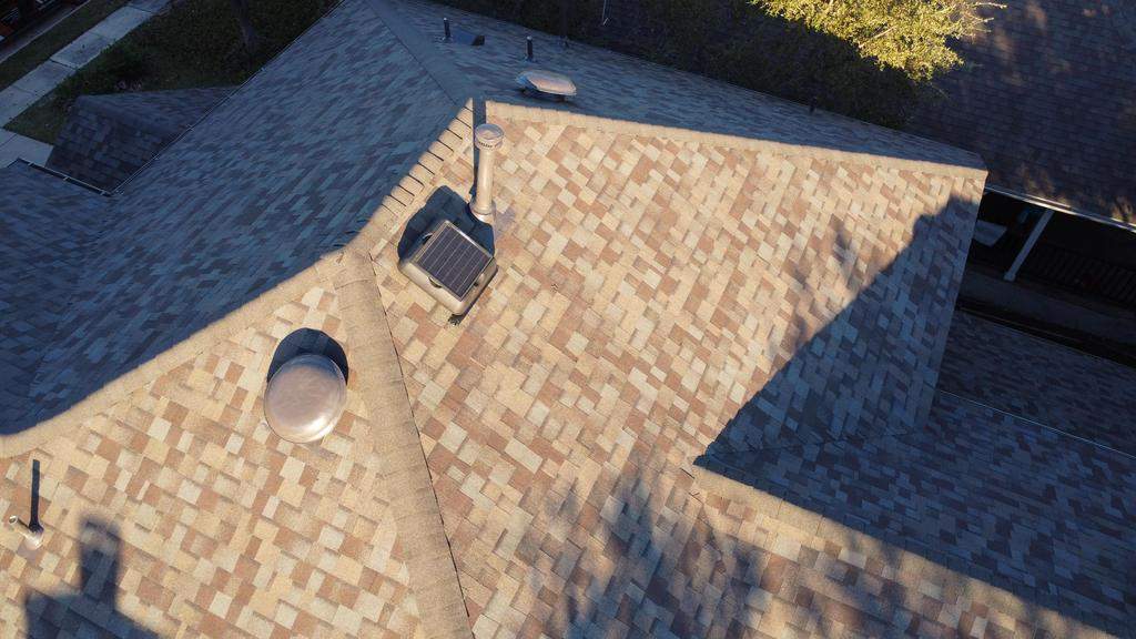 Driftwood - Owens Corning TruDefinition Duration by RoofsOnly.com