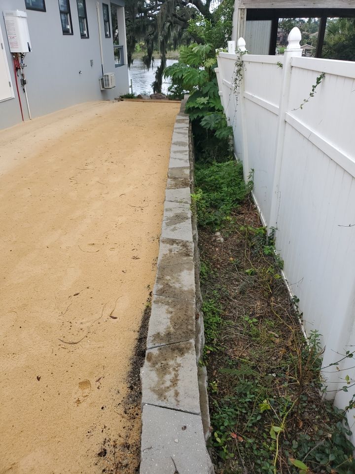 Custom Horizontal Fence  by Hip Square Fence Inc.