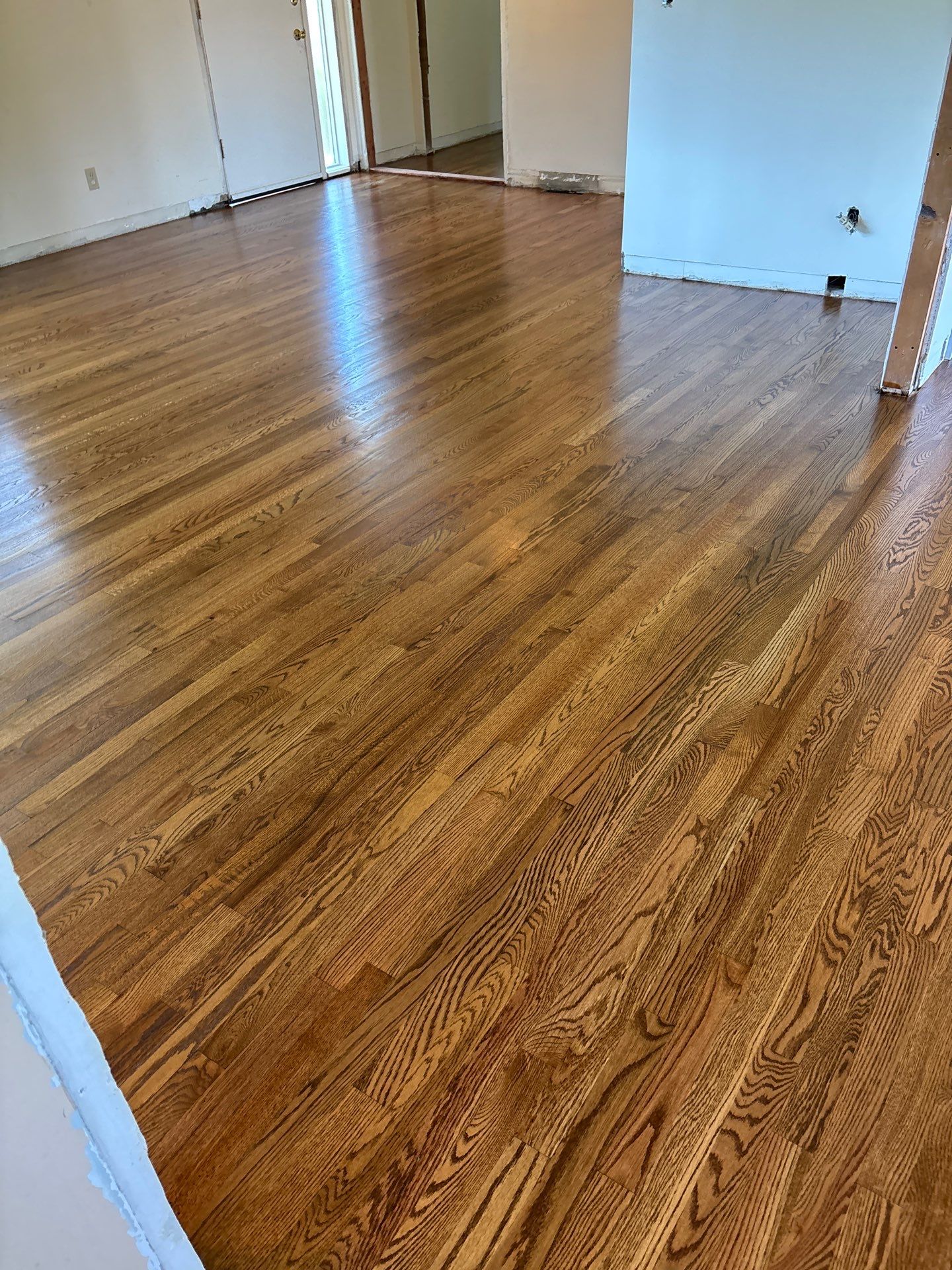 Red Oak Hardwood Floor Installation and Refinishing in Cincinnati by Footprints Floors Kentucky