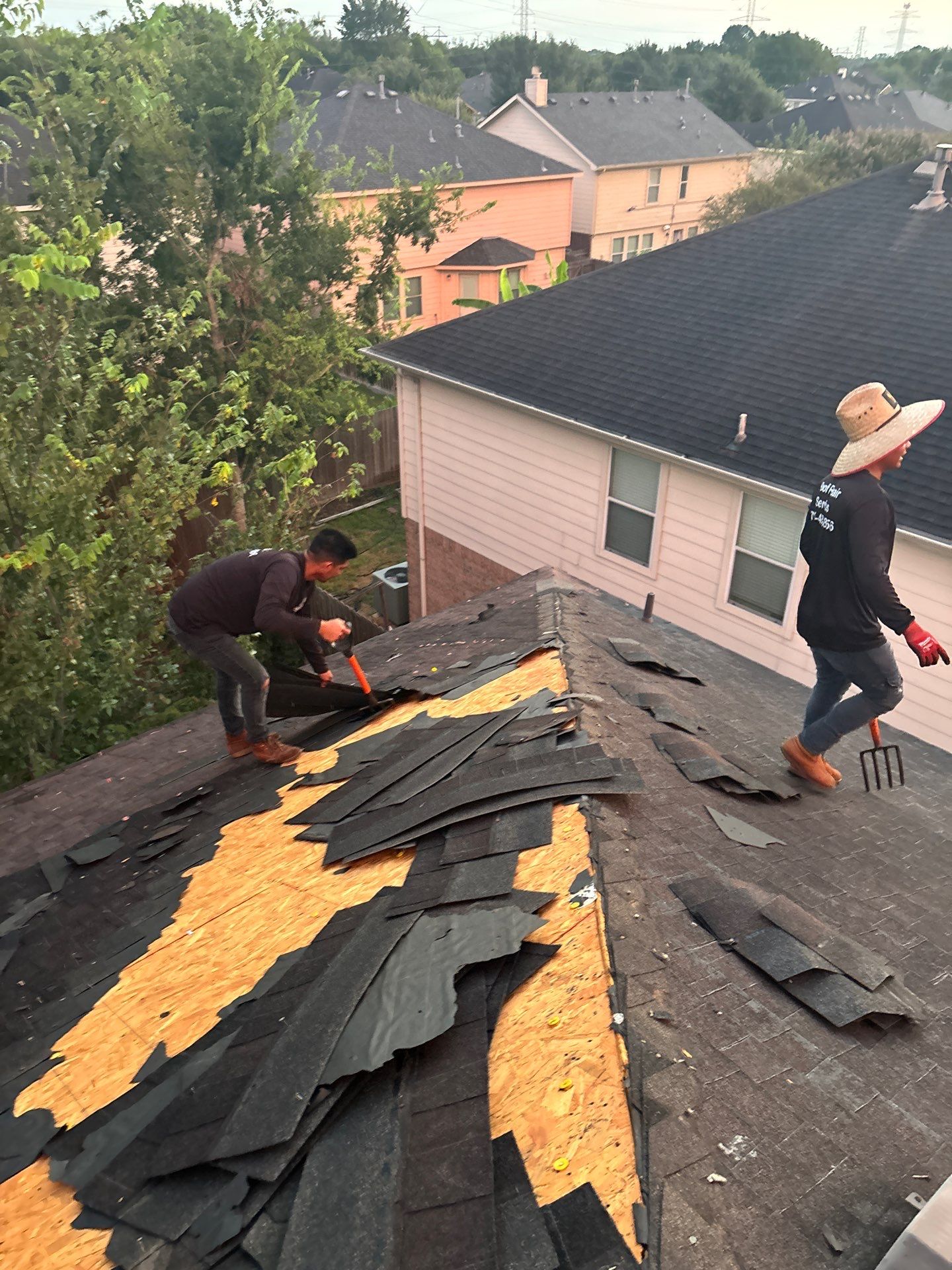 Residential Roofing Installation using Owen's Corning Duration (Lifetime) Shingles by Roof Repair Company