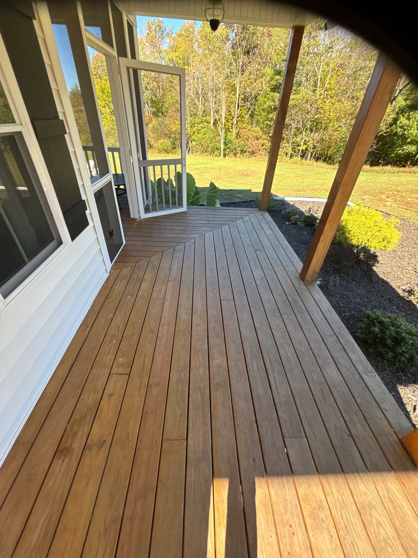 Wood Deck using Wood Sealant by DuraSeal