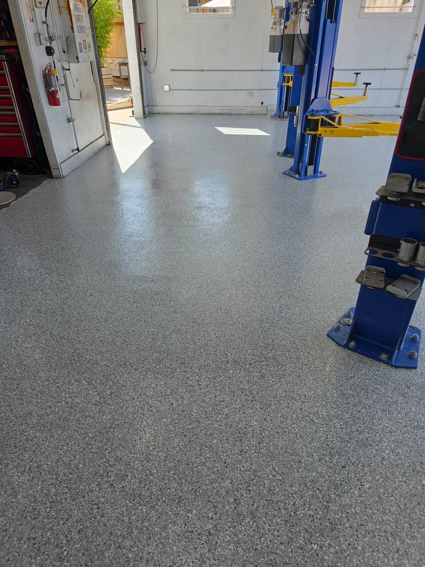 Simiron Stargazer Epoxy Coating for Commercial Auto Shop in Arroyo Grande by MGP Coatings