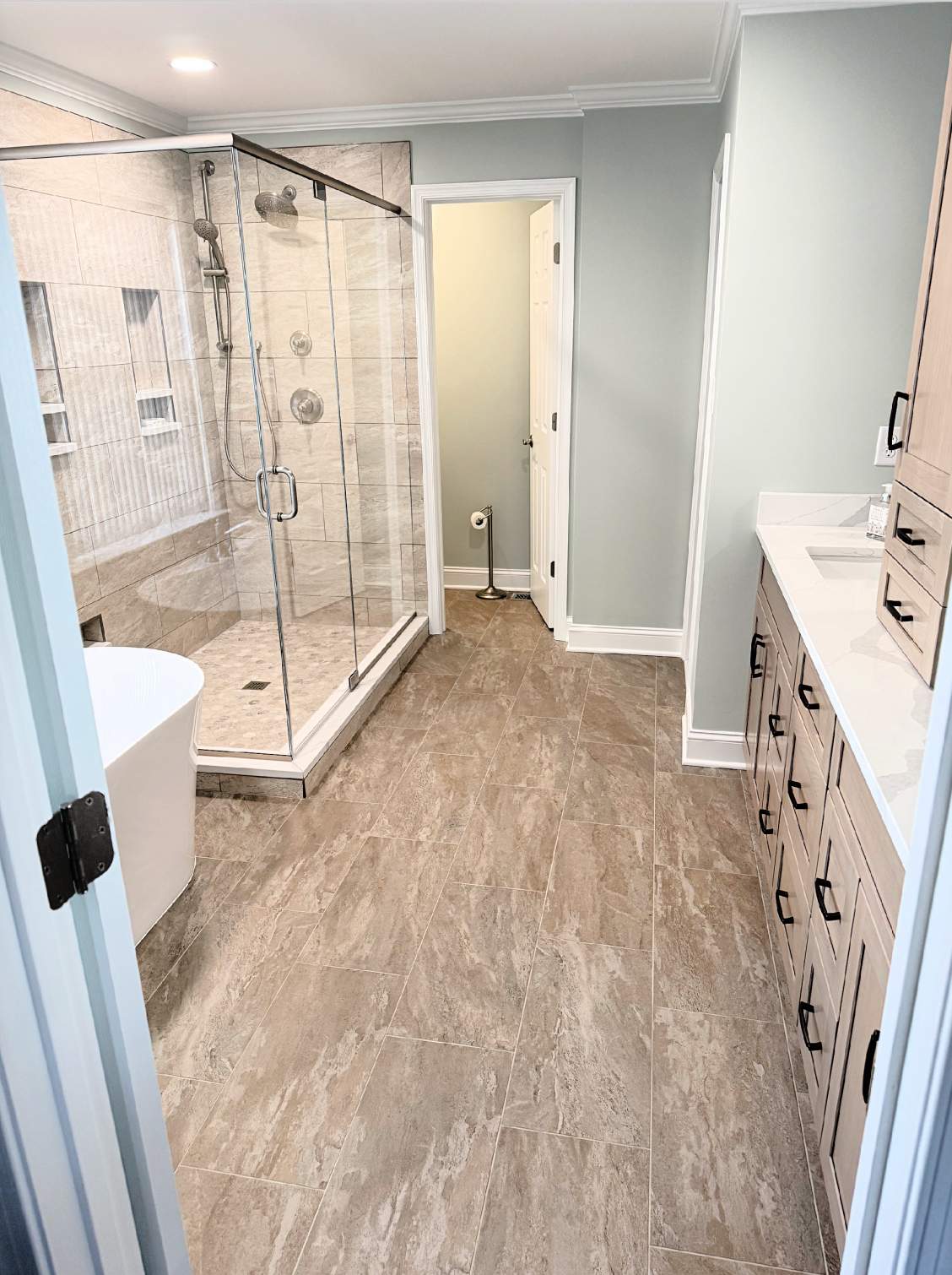 Wright Master Bathroom by Integrity Tile and Home LLC