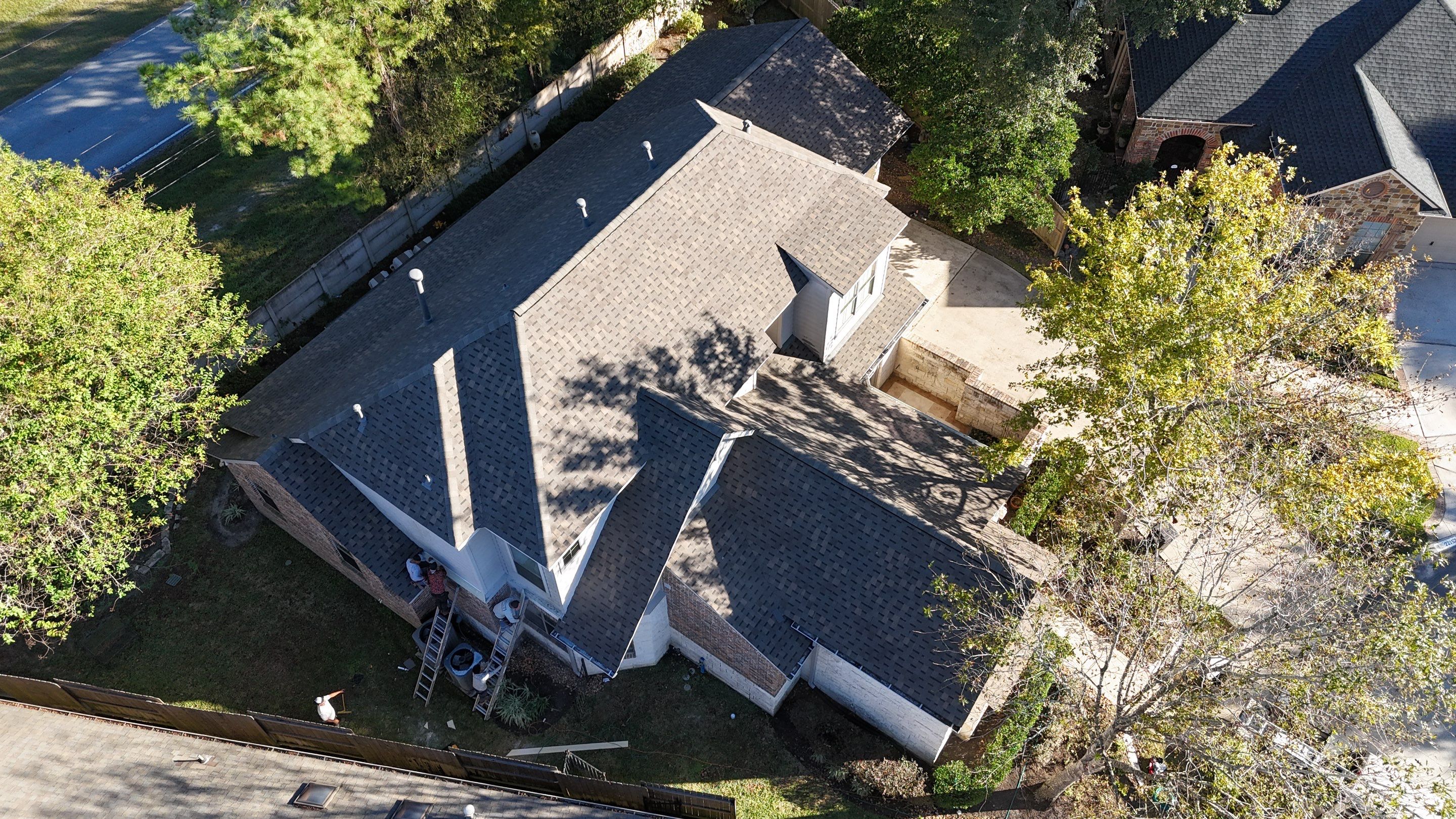 Kingwood Roof Installation using Atlas Pinnacle Pristine by Modern BYLT Roofing & Construction