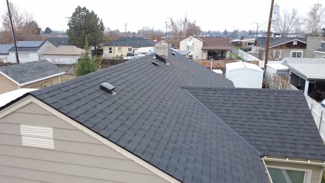 CertainTeed Landmark Architectural Shingle Roof Replacement in Pasco by Alpine Roofing