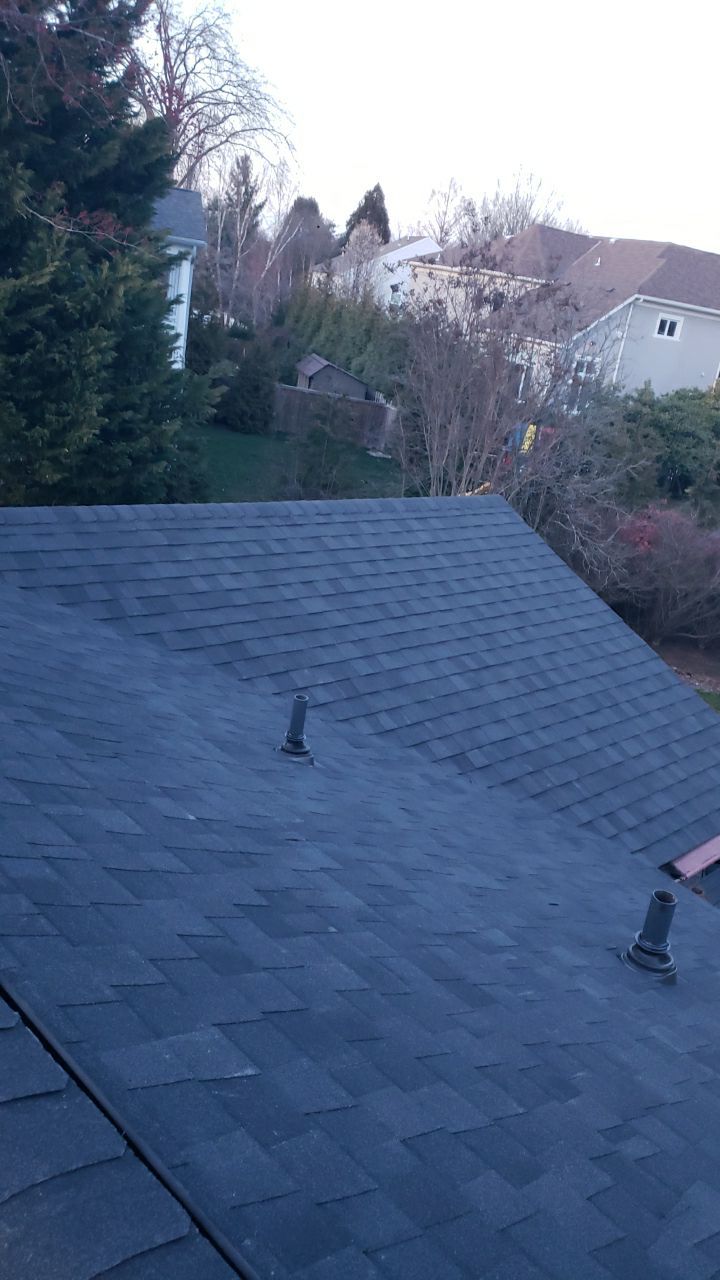 McLean: CertainTeed Landmark Designer Shingles in Charcoal Black by RM Banning, Inc.