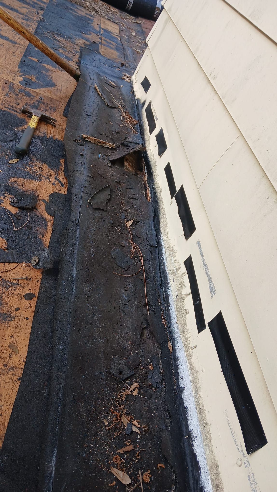 Project in St. Petersburg 33702 by Mitchell Roofing Company LLC 