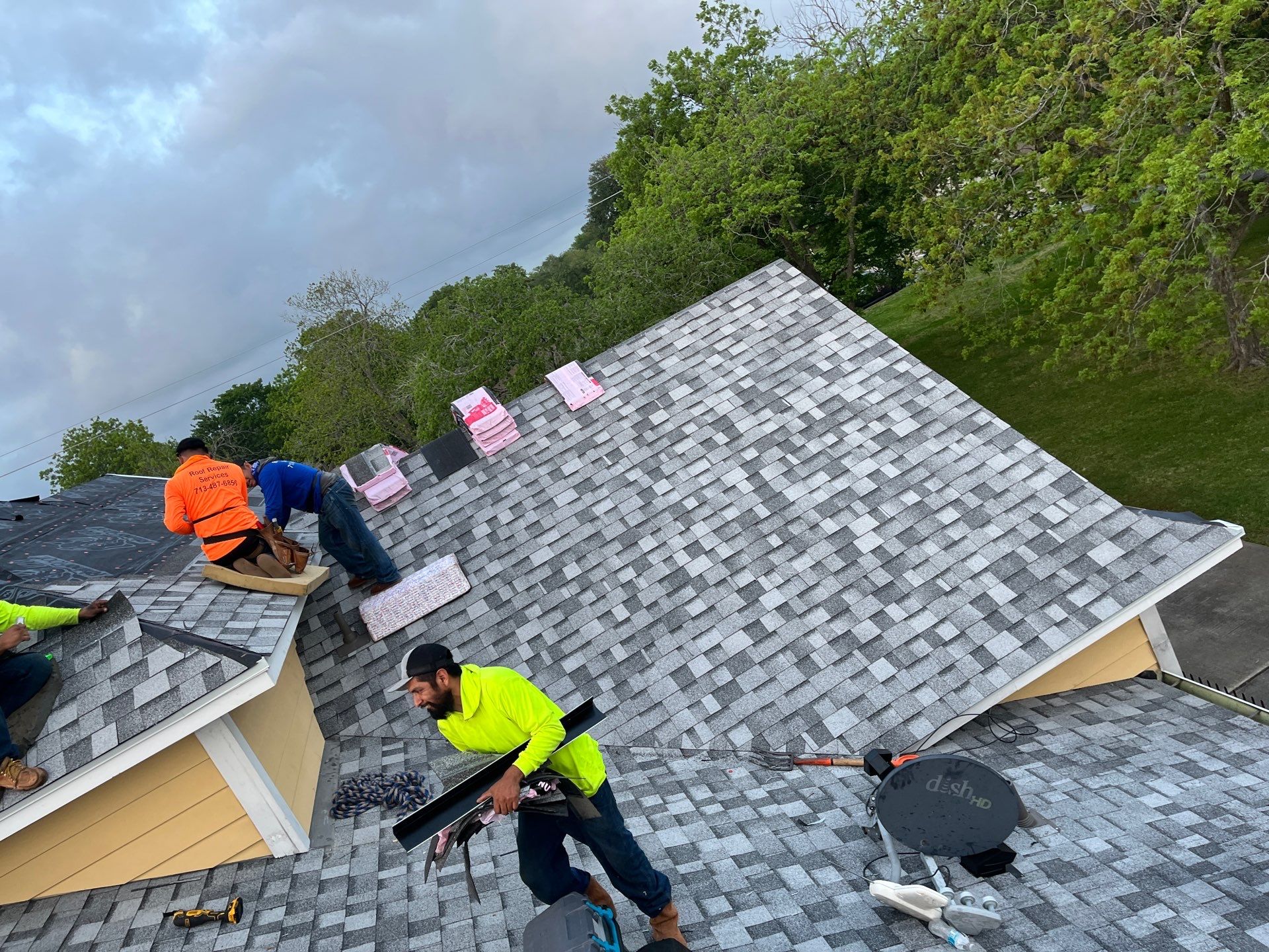 Residential Roofing Installation using Owen's Corning Duration (Lifetime) Shingles by Roof Repair Company