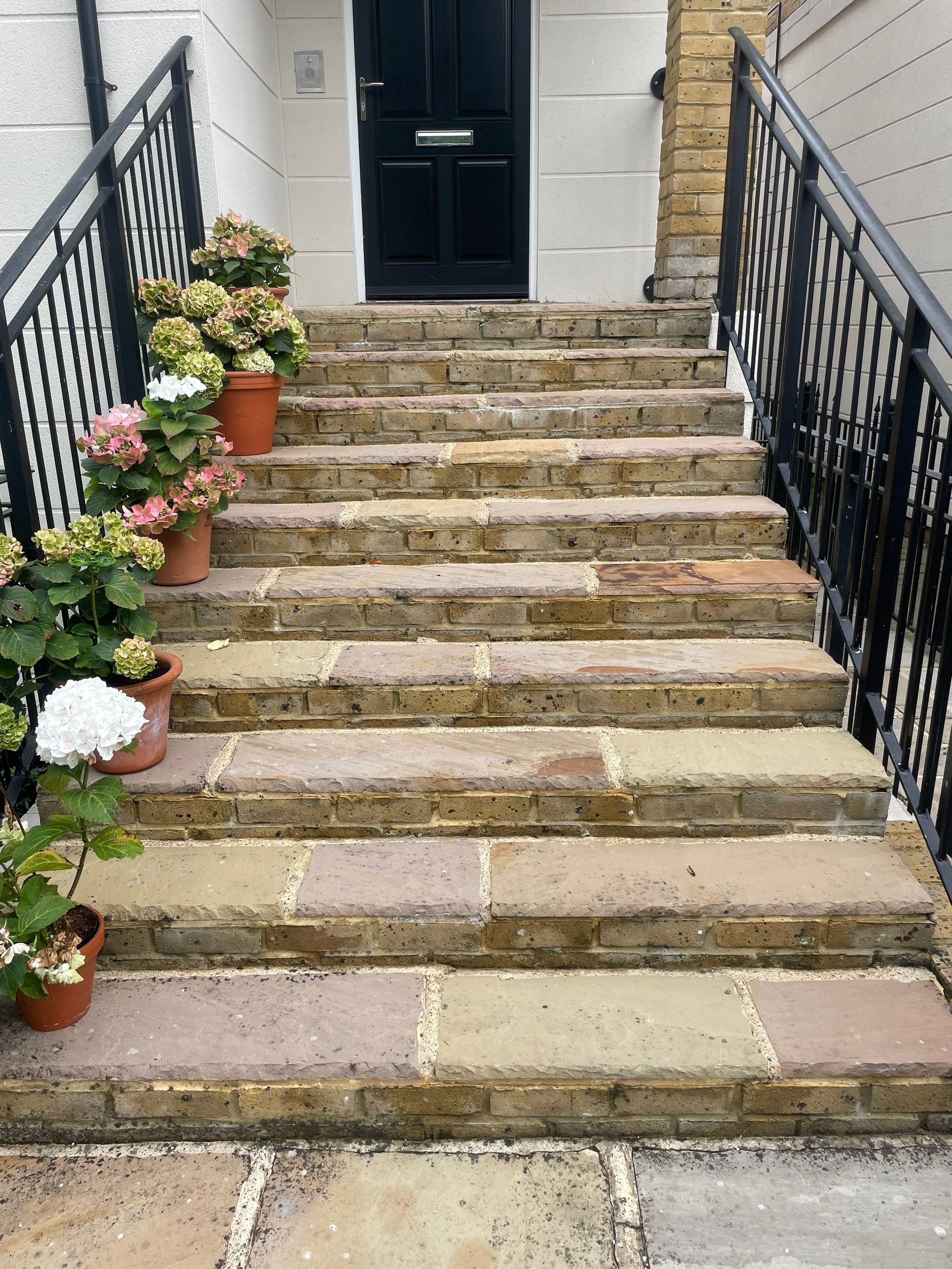 Exterior Clean using Mosmatic Flat Surface Cleaner by Ges Exterior Cleaning ltd
