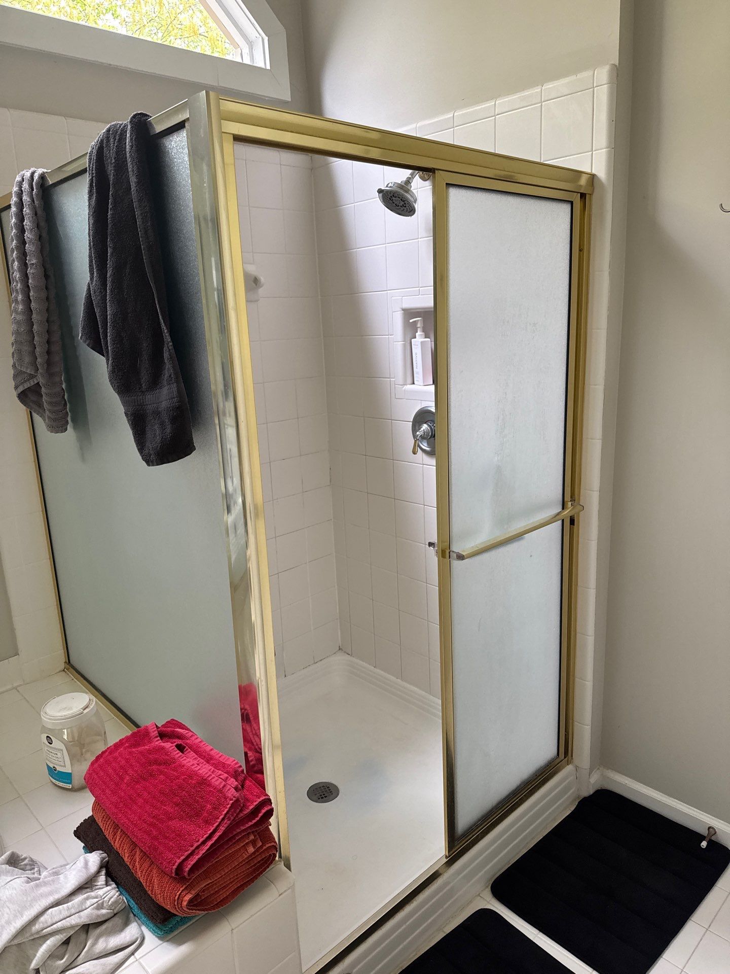 Master bathroom renovation by Prudencio