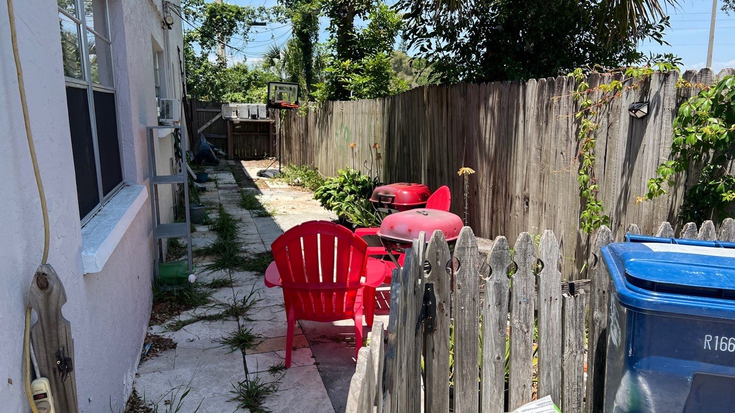 Bradenton, FL 6+2 White Vinyl Privacy Fence  by Asap fence and gates, LLC