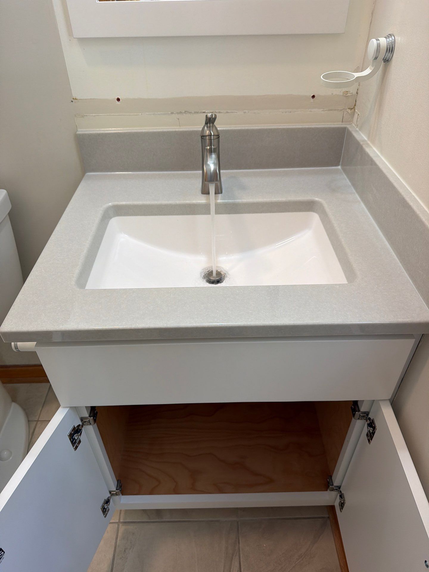Phase II: Santorini White & Feather Onyx by Rome Bath Remodeling
