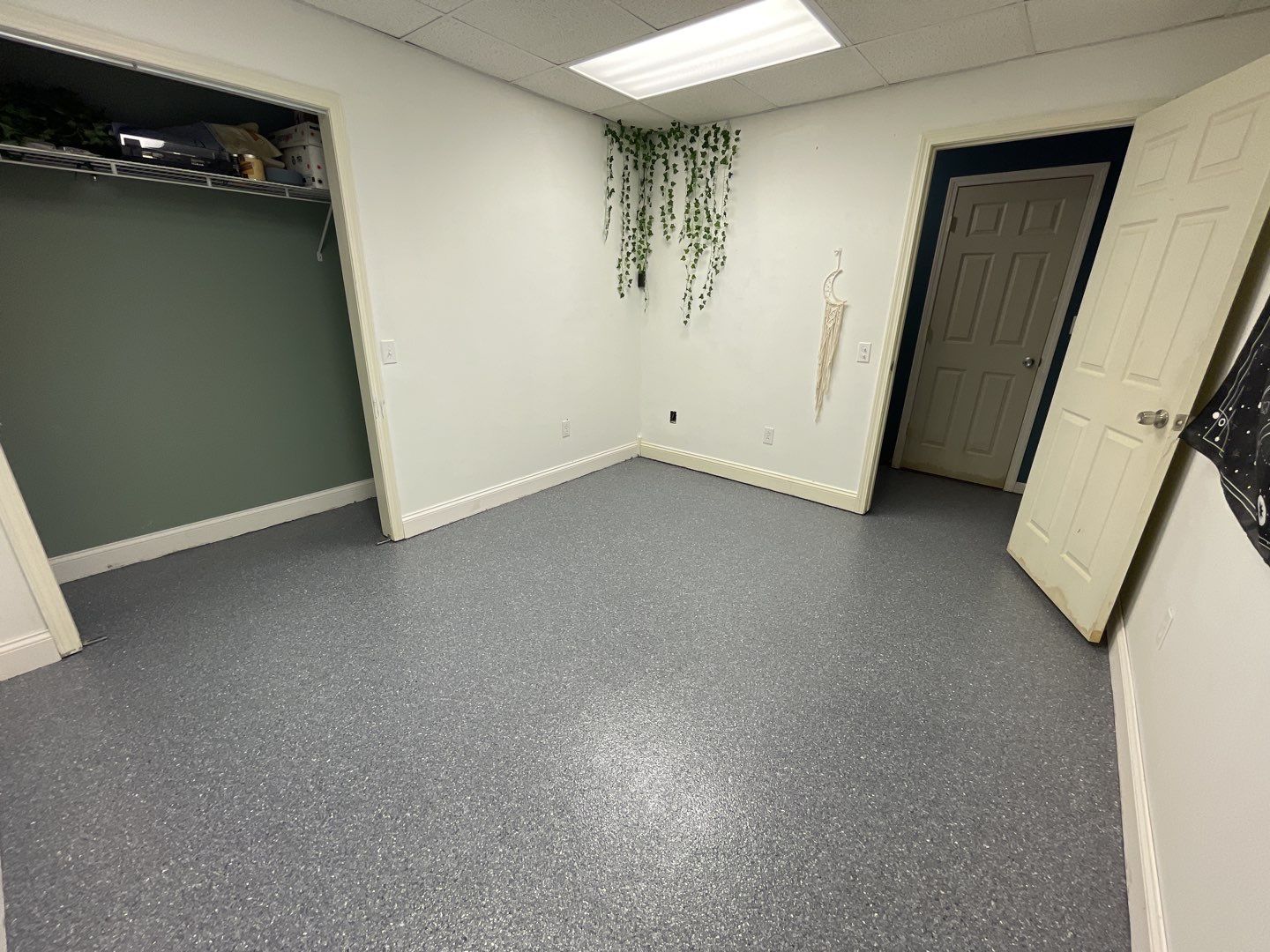Basement Floor using Granite by Your1DayFloor.com