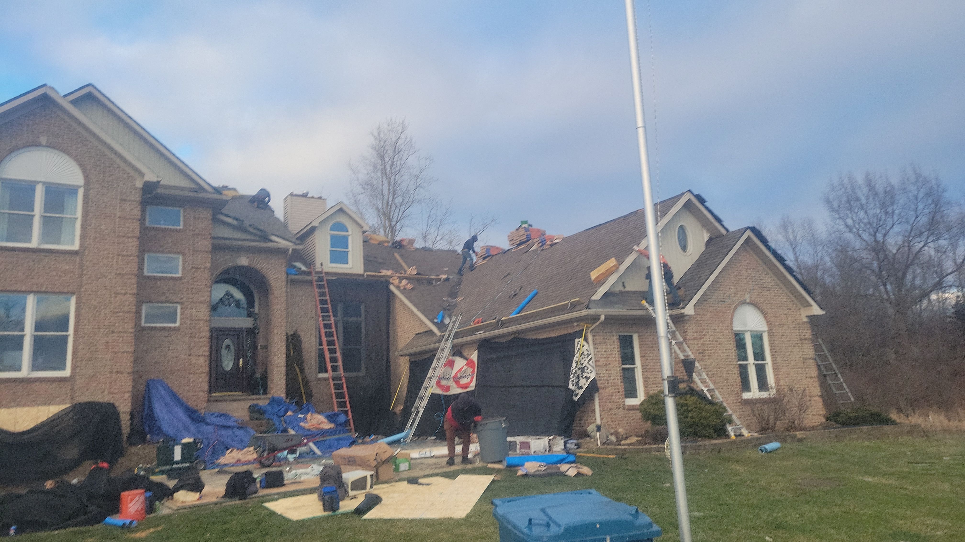 Roof Replacement using CertainTeed Landmark Pro by 180 Contractors