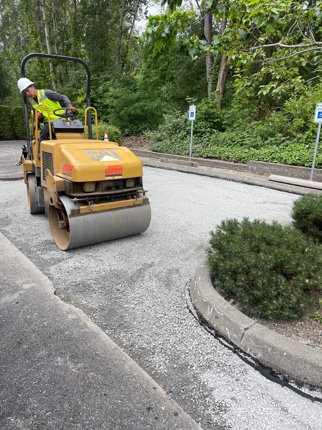 Asphalt Patch Repair & Concrete Curb Renovation | Kirkland  by Jireh Asphalt & Concrete Inc 