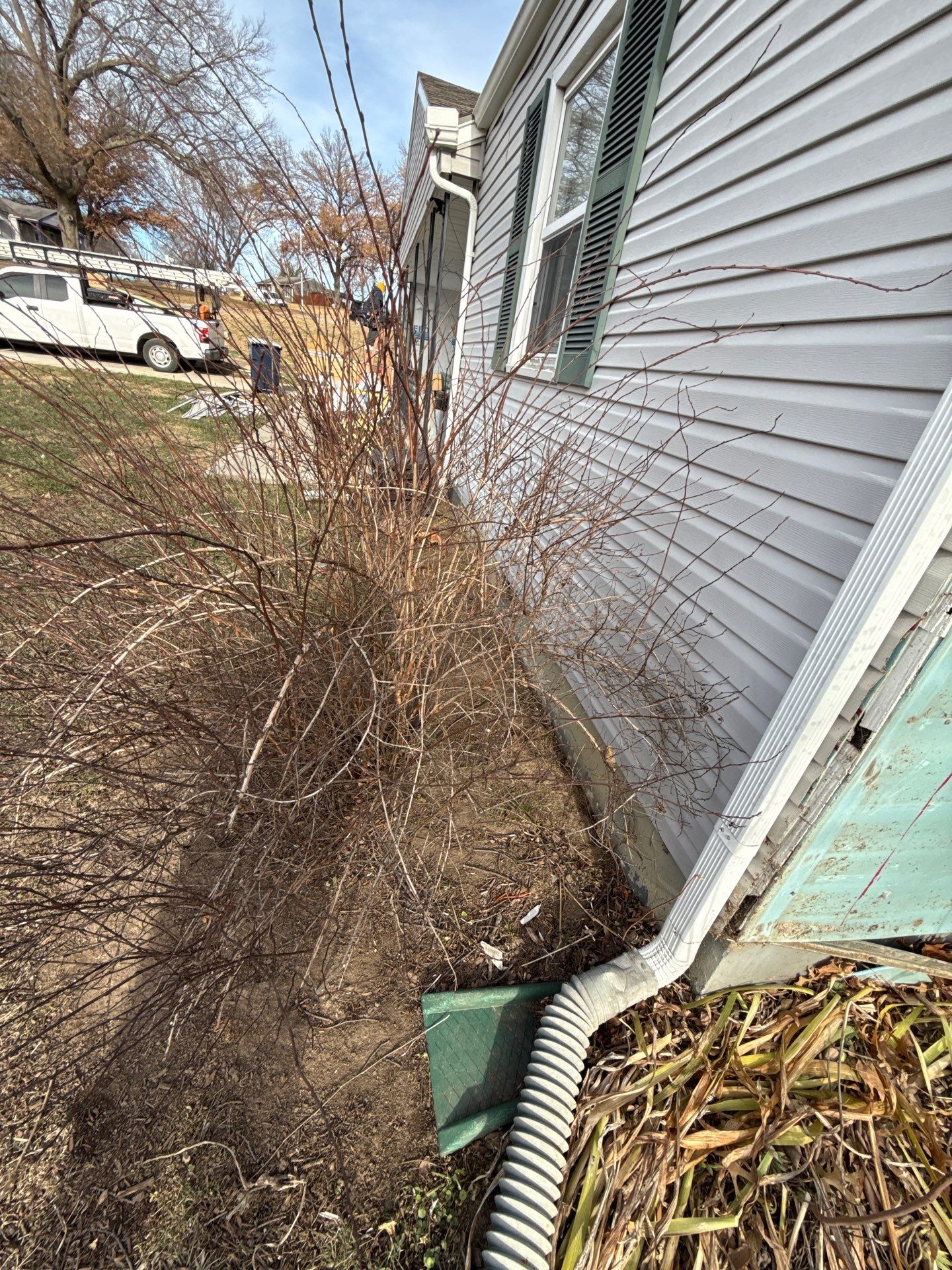 A whole new look for this Gladstone Home  by EEC  Windows, Siding & Roofing 
