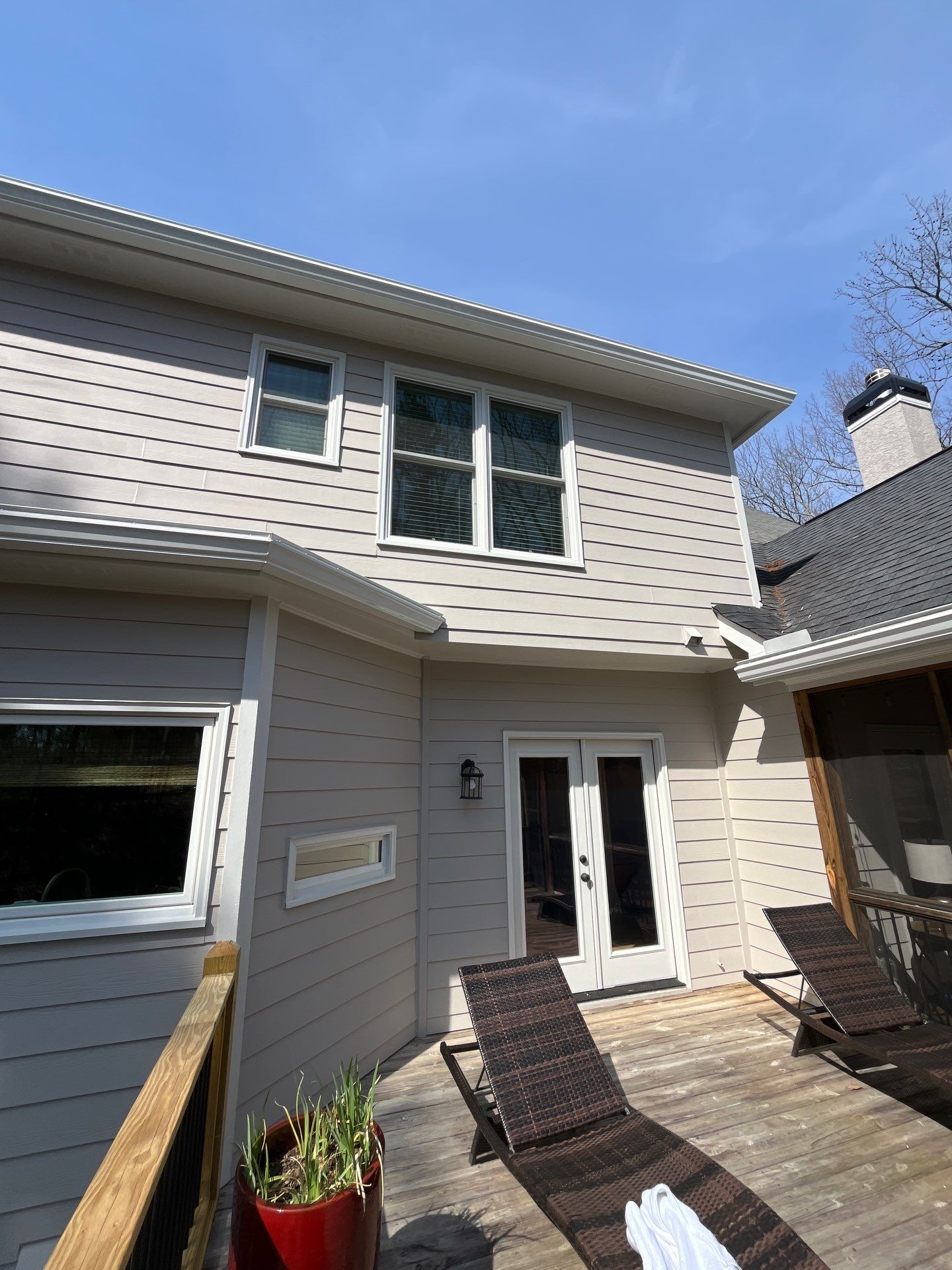 Stucco and Siding Exterior Painting using Sherwin Williams SuperPaint by Nelson Exteriors 