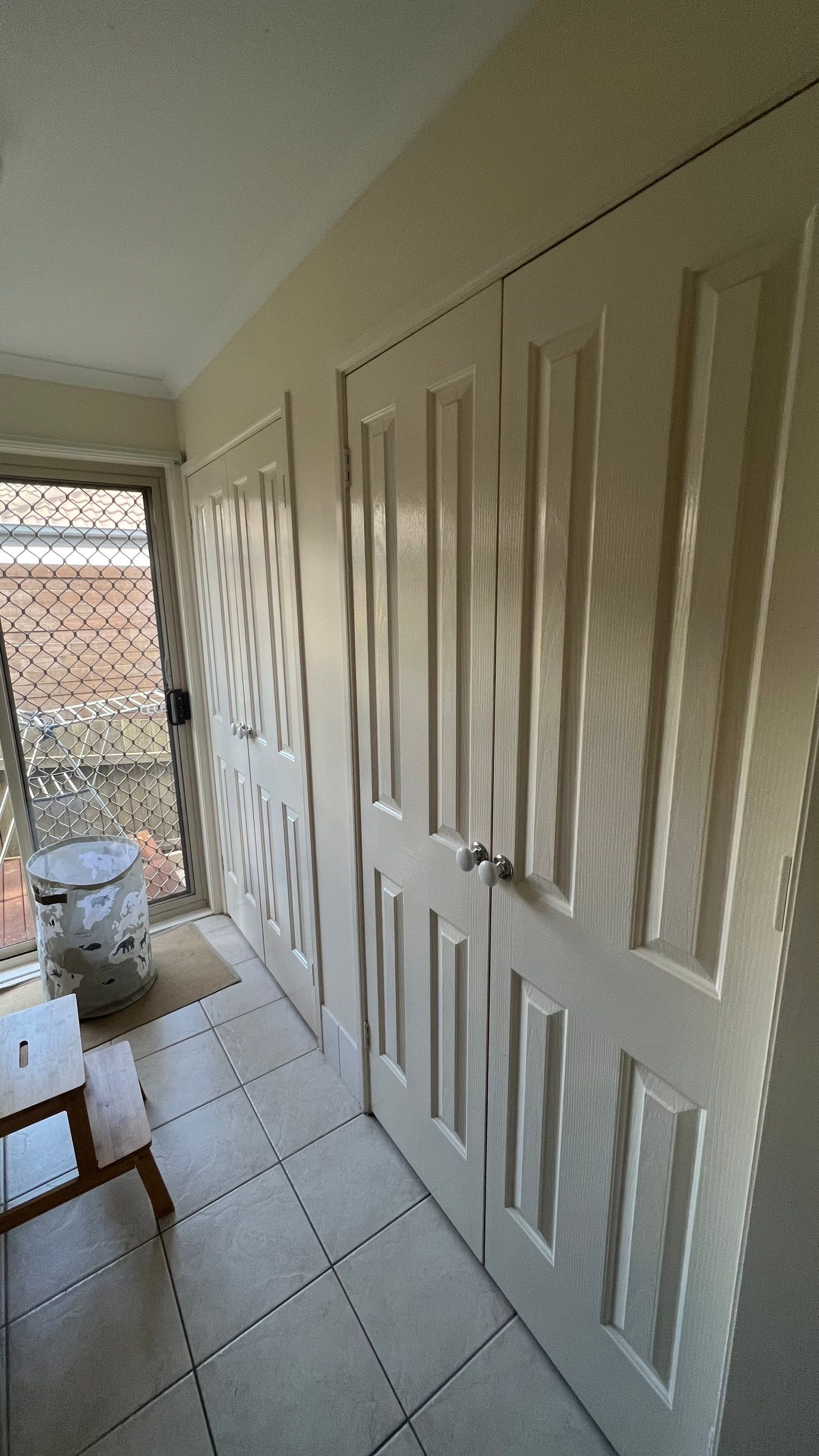 Main Bathroom, Ensuite, Toilet, Powder Room, and Laundry Renovation by Re-seal Bathrooms