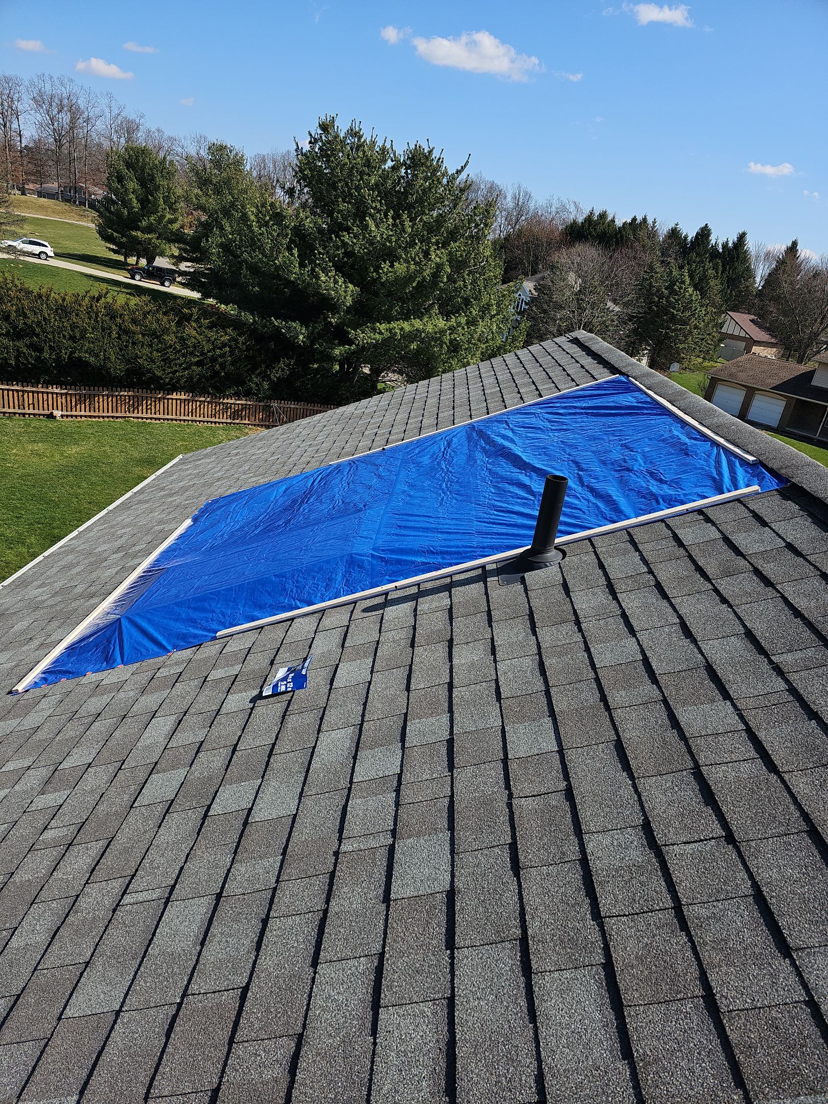 ATLAS PINNACLE HP W/SCOTCHGARD HEARTHSTONE  by Eagle Eye Roofing